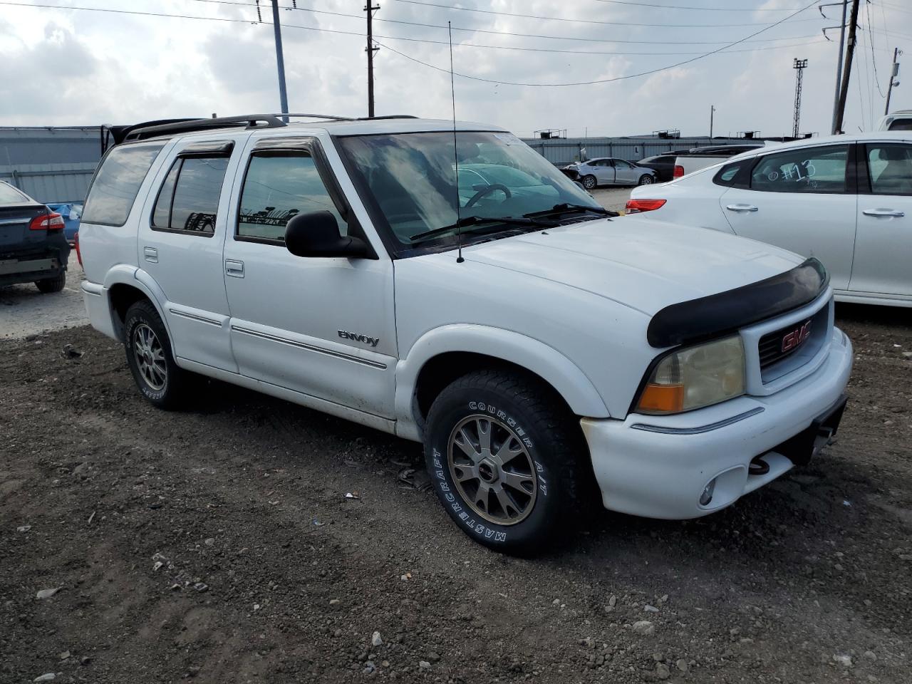 Photo 3 VIN: 1GKDT13W1W2955227 - GMC ENVOY 