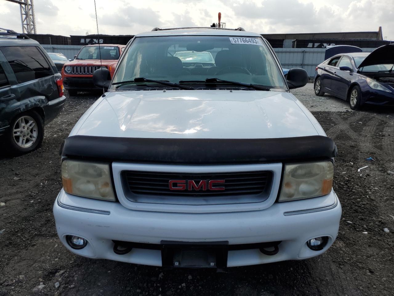 Photo 4 VIN: 1GKDT13W1W2955227 - GMC ENVOY 