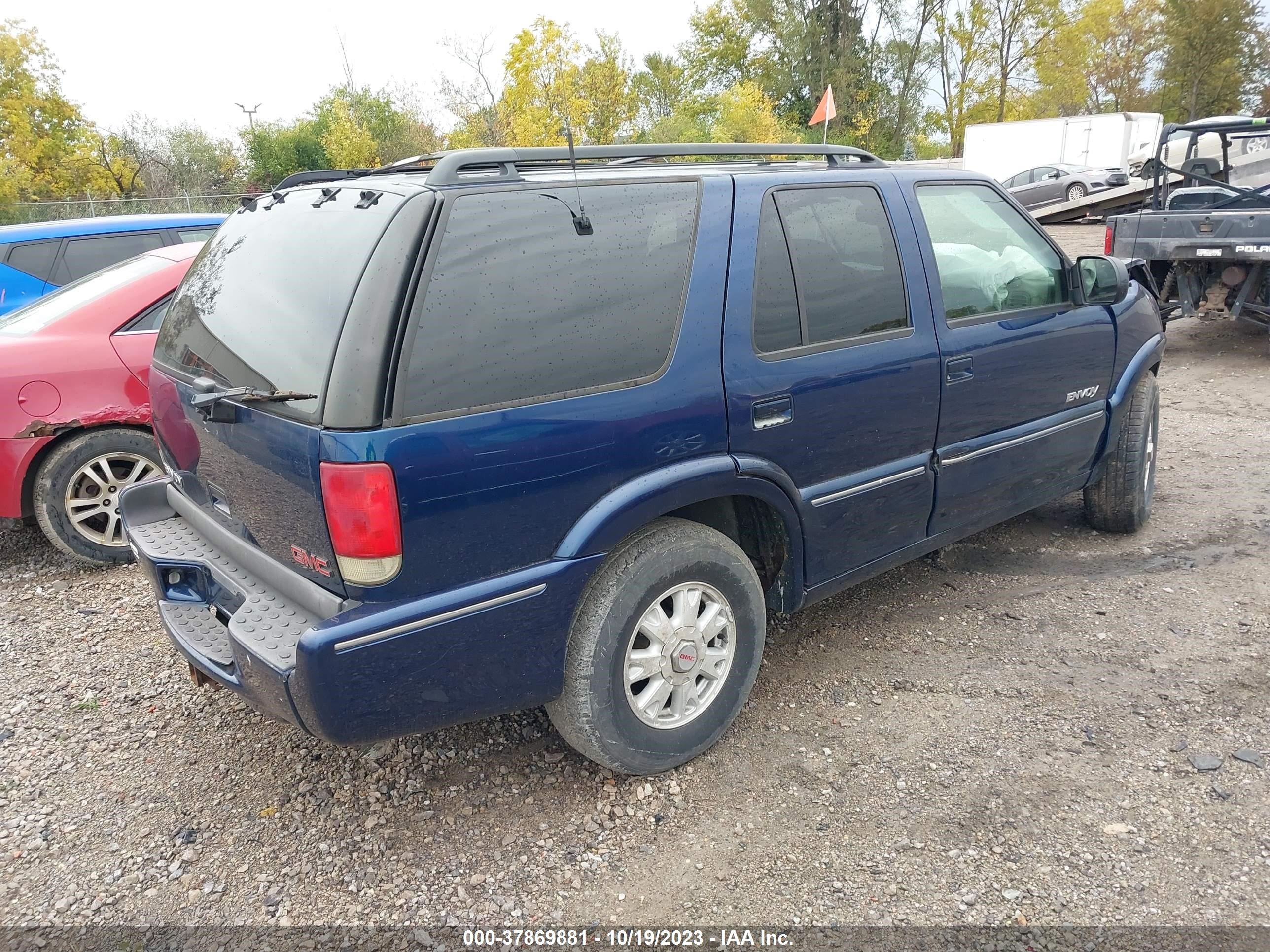 Photo 3 VIN: 1GKDT13W3Y2402243 - GMC ALL 