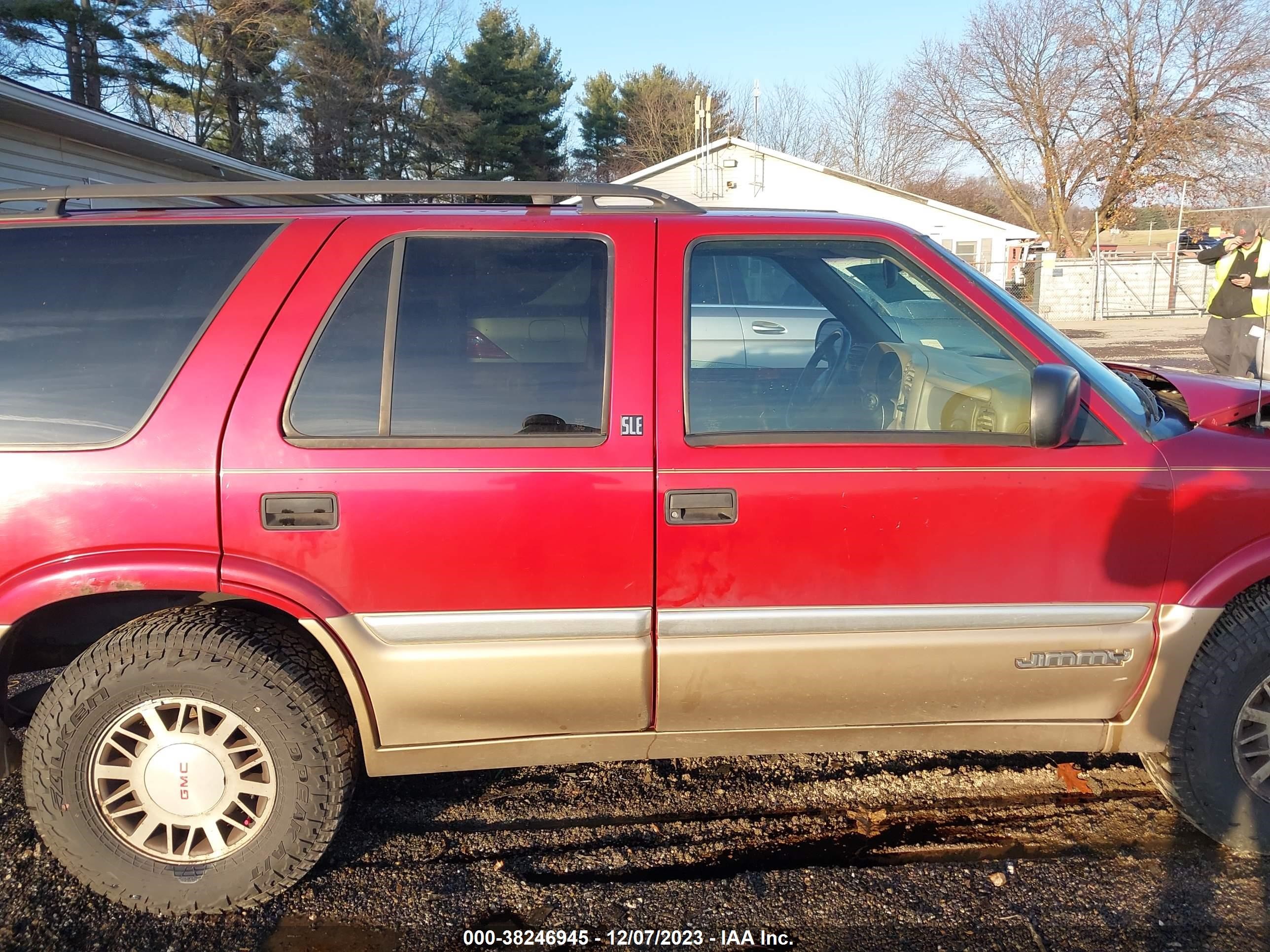 Photo 13 VIN: 1GKDT13W6X2512492 - GMC JIMMY 