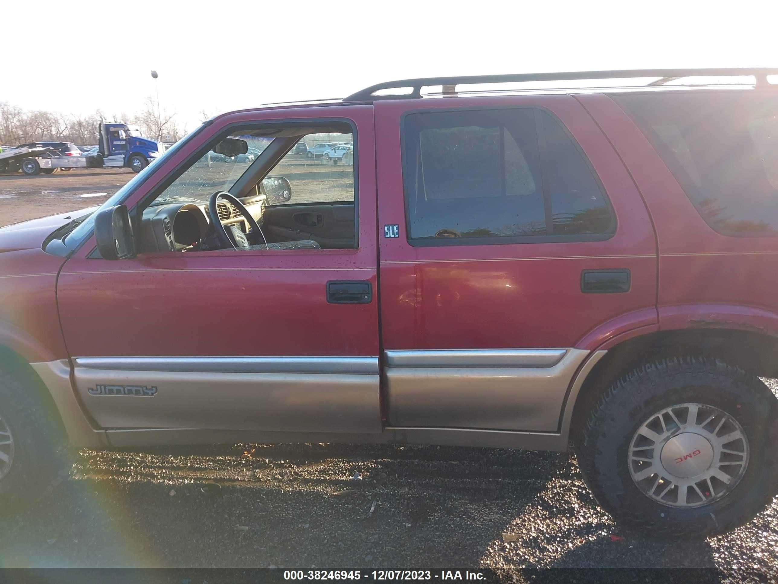 Photo 14 VIN: 1GKDT13W6X2512492 - GMC JIMMY 