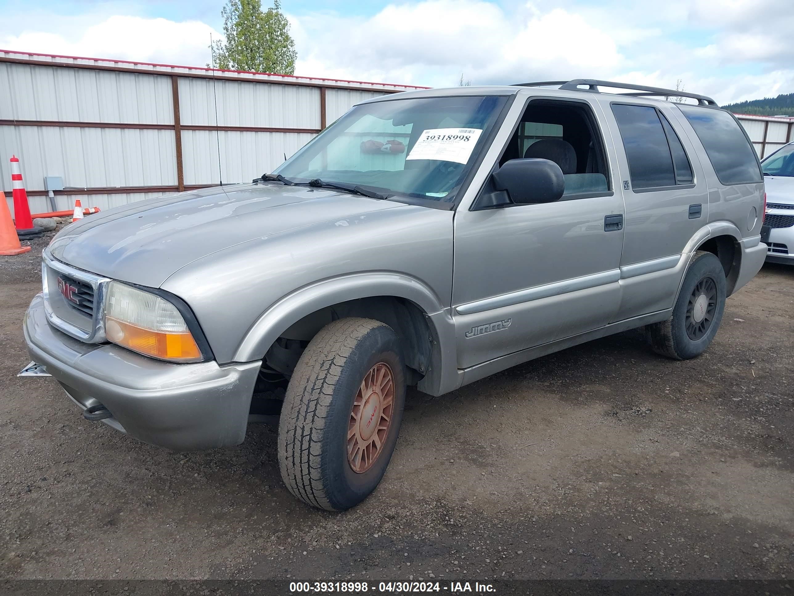 Photo 1 VIN: 1GKDT13W6Y2318580 - GMC JIMMY 