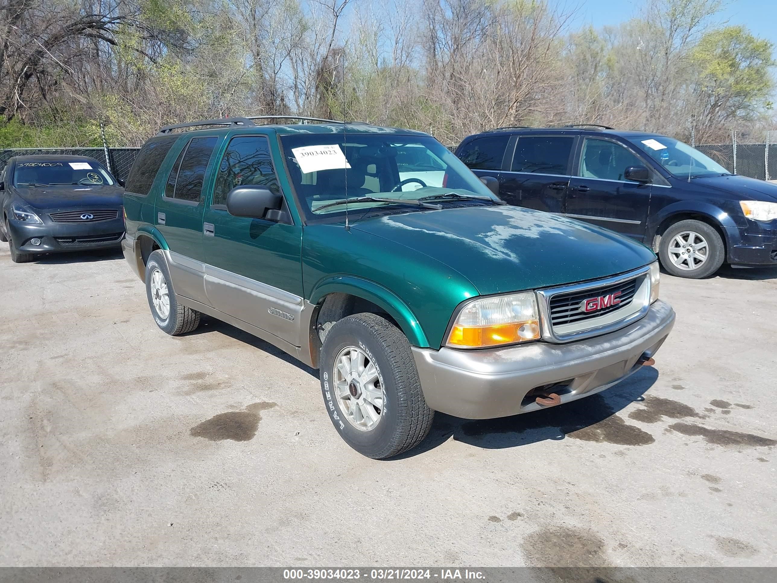 Photo 0 VIN: 1GKDT13W7X2504840 - GMC JIMMY 