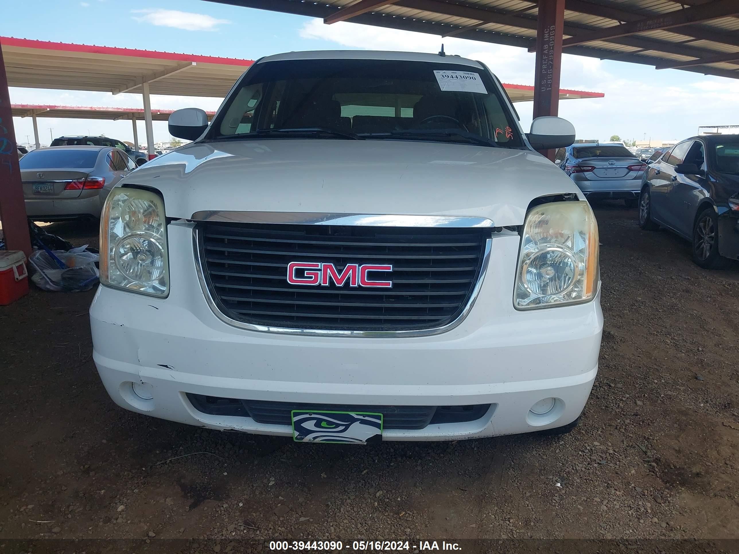 Photo 11 VIN: 1GKEC13J87J133041 - GMC YUKON 