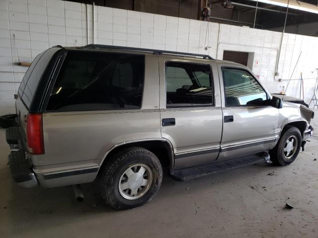 Photo 2 VIN: 1GKEC13R0XJ768308 - GMC YUKON 