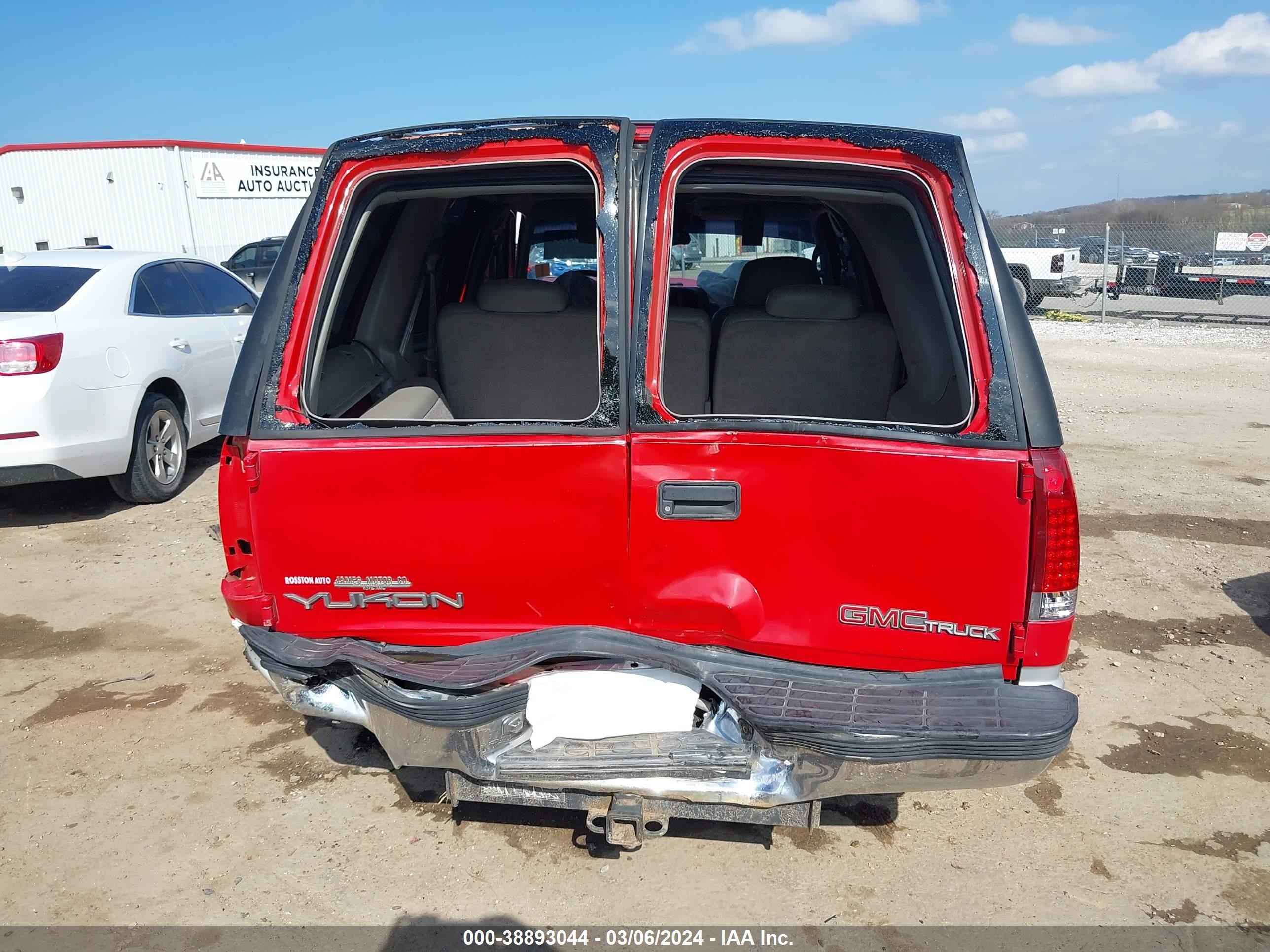 Photo 16 VIN: 1GKEC13R9VJ756171 - GMC YUKON 