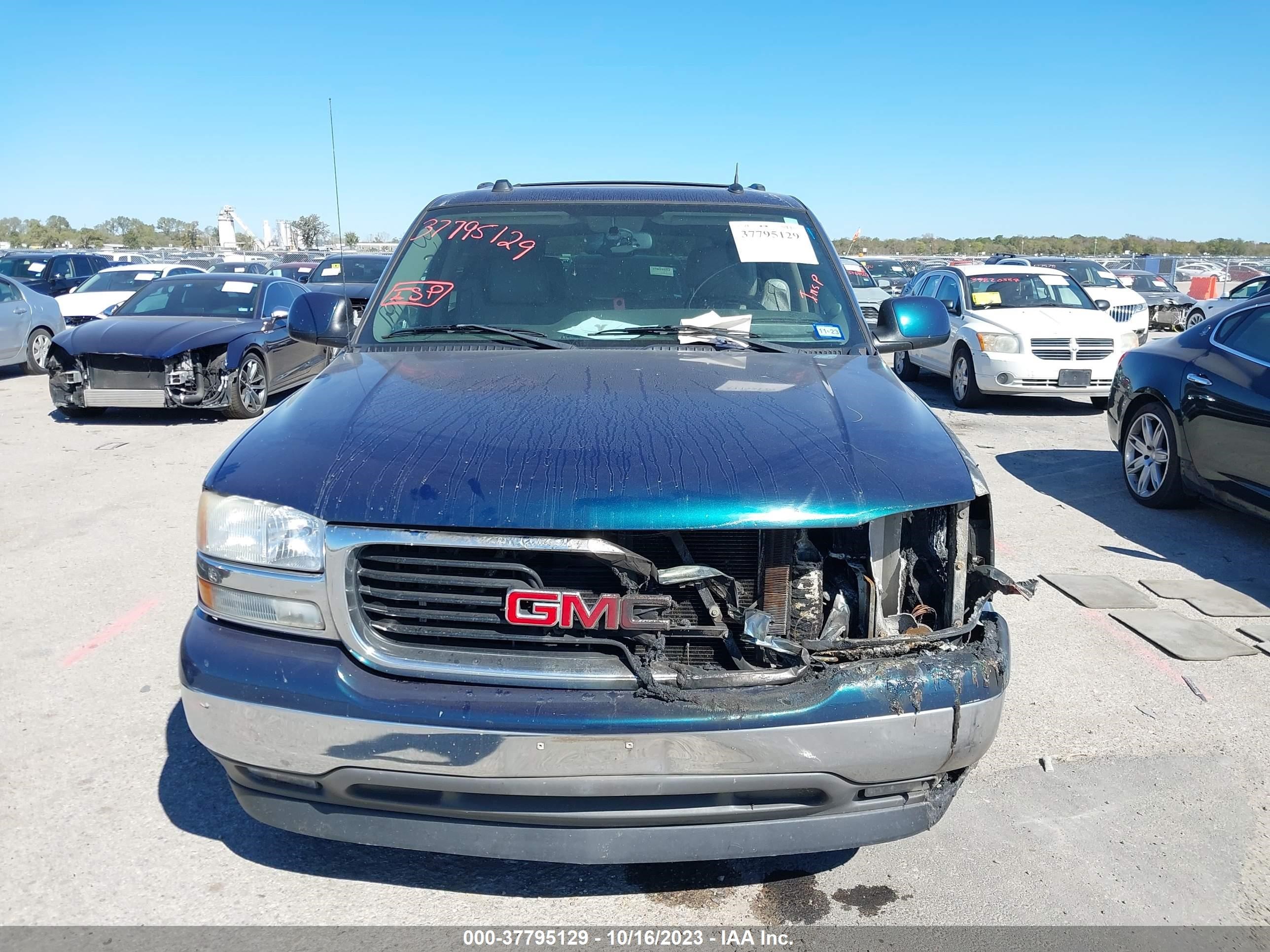 Photo 11 VIN: 1GKEC13T35R244547 - GMC YUKON 