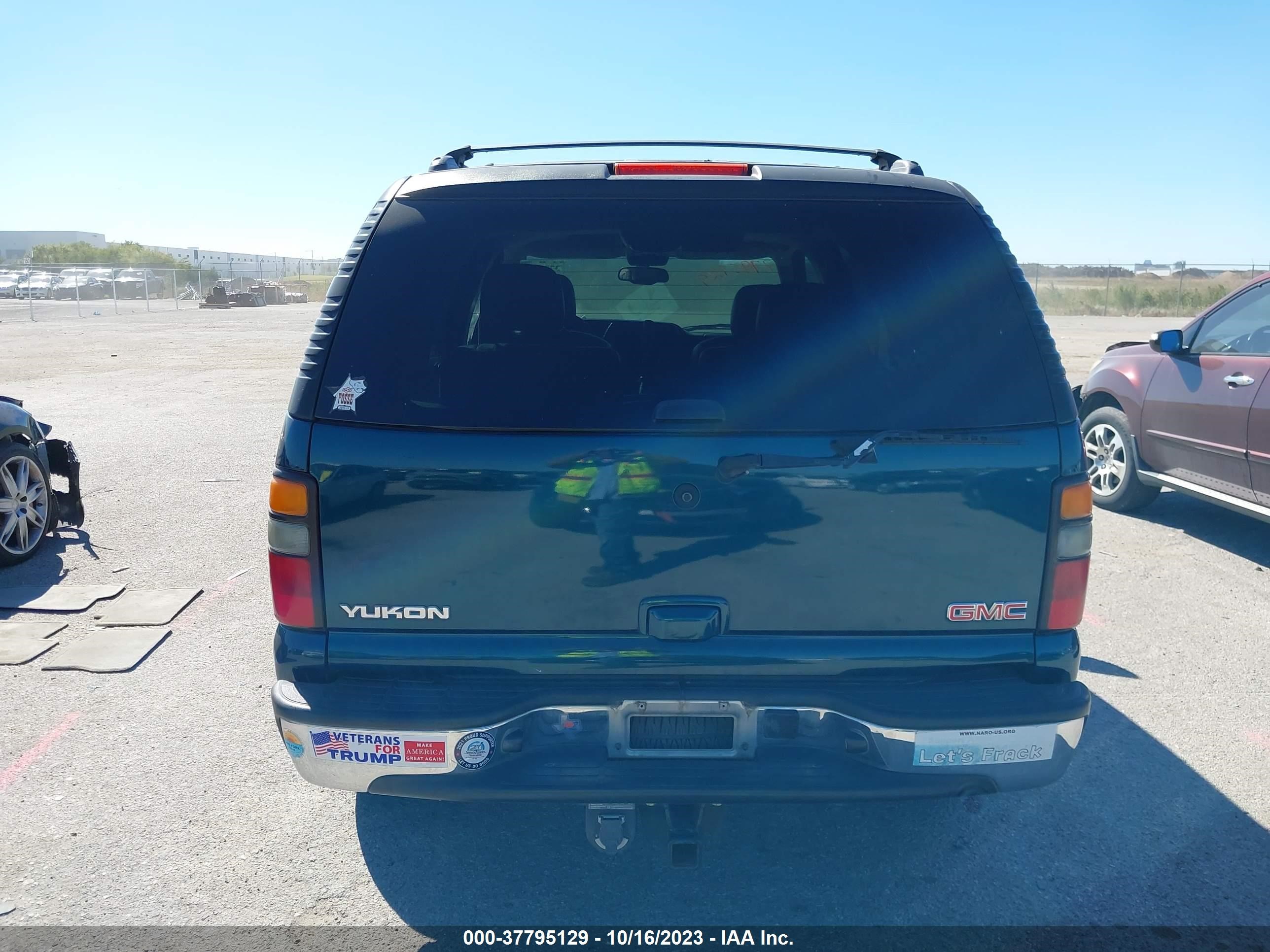 Photo 15 VIN: 1GKEC13T35R244547 - GMC YUKON 