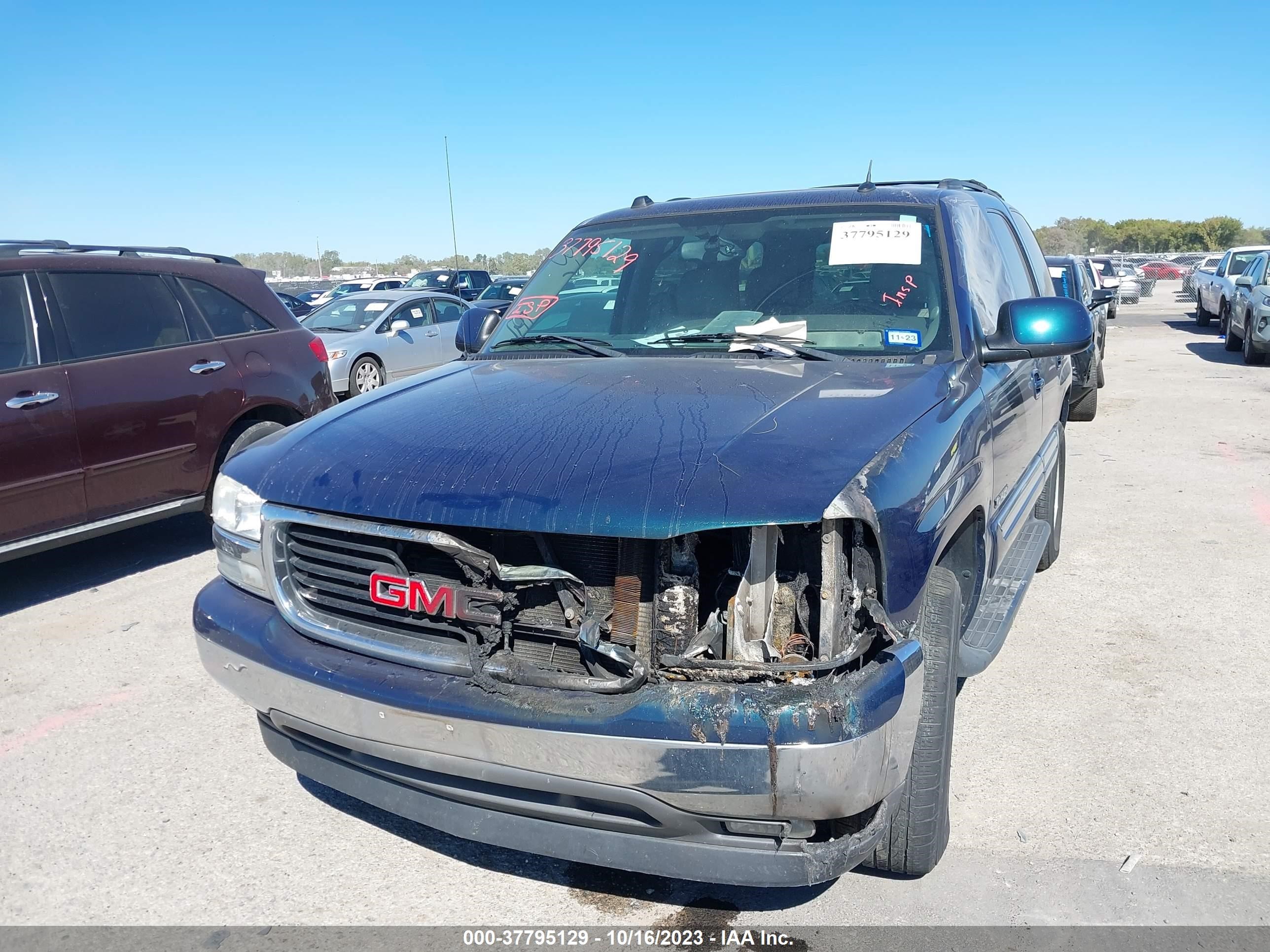 Photo 5 VIN: 1GKEC13T35R244547 - GMC YUKON 