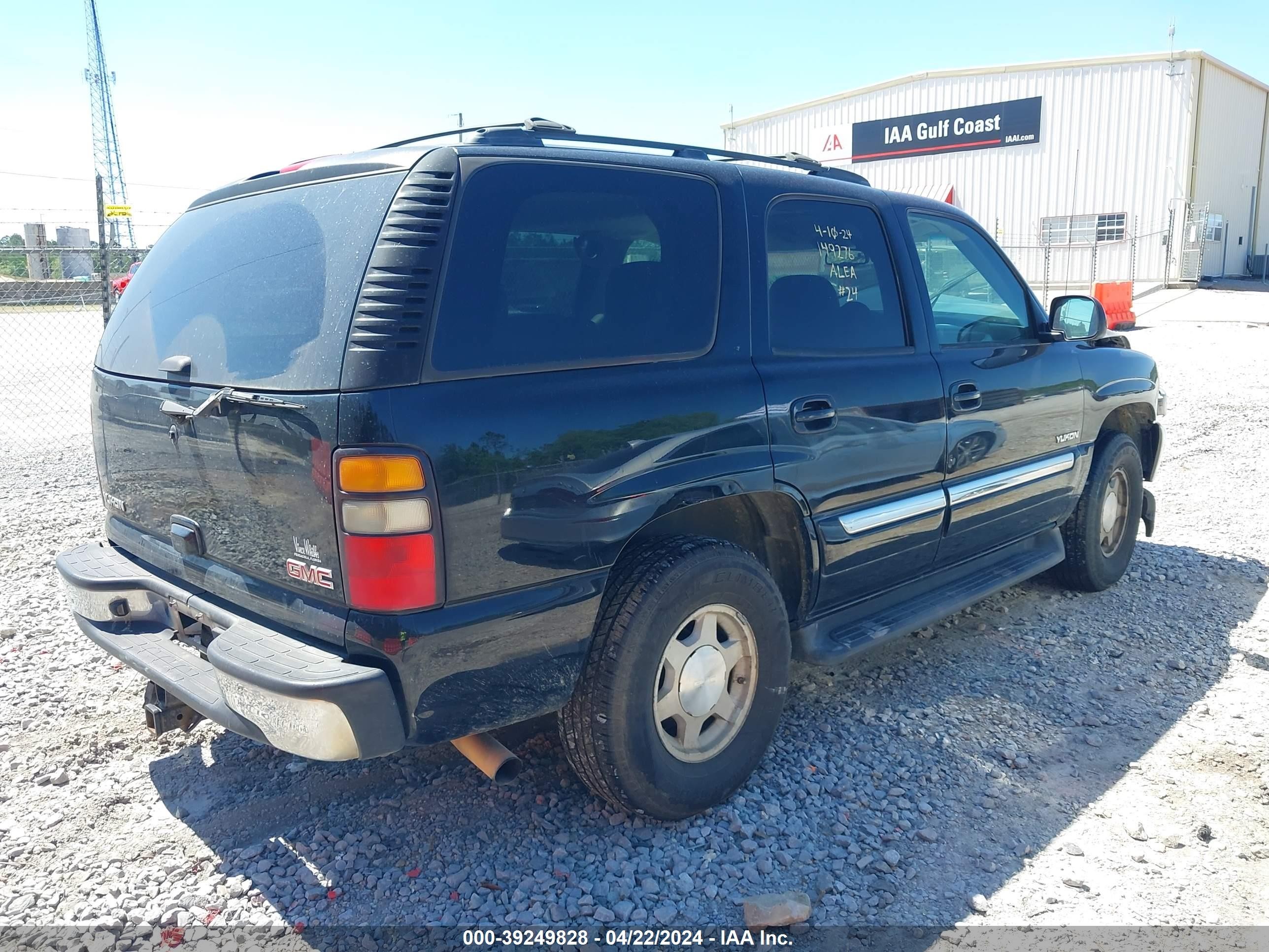 Photo 3 VIN: 1GKEC13T35R251773 - GMC YUKON 