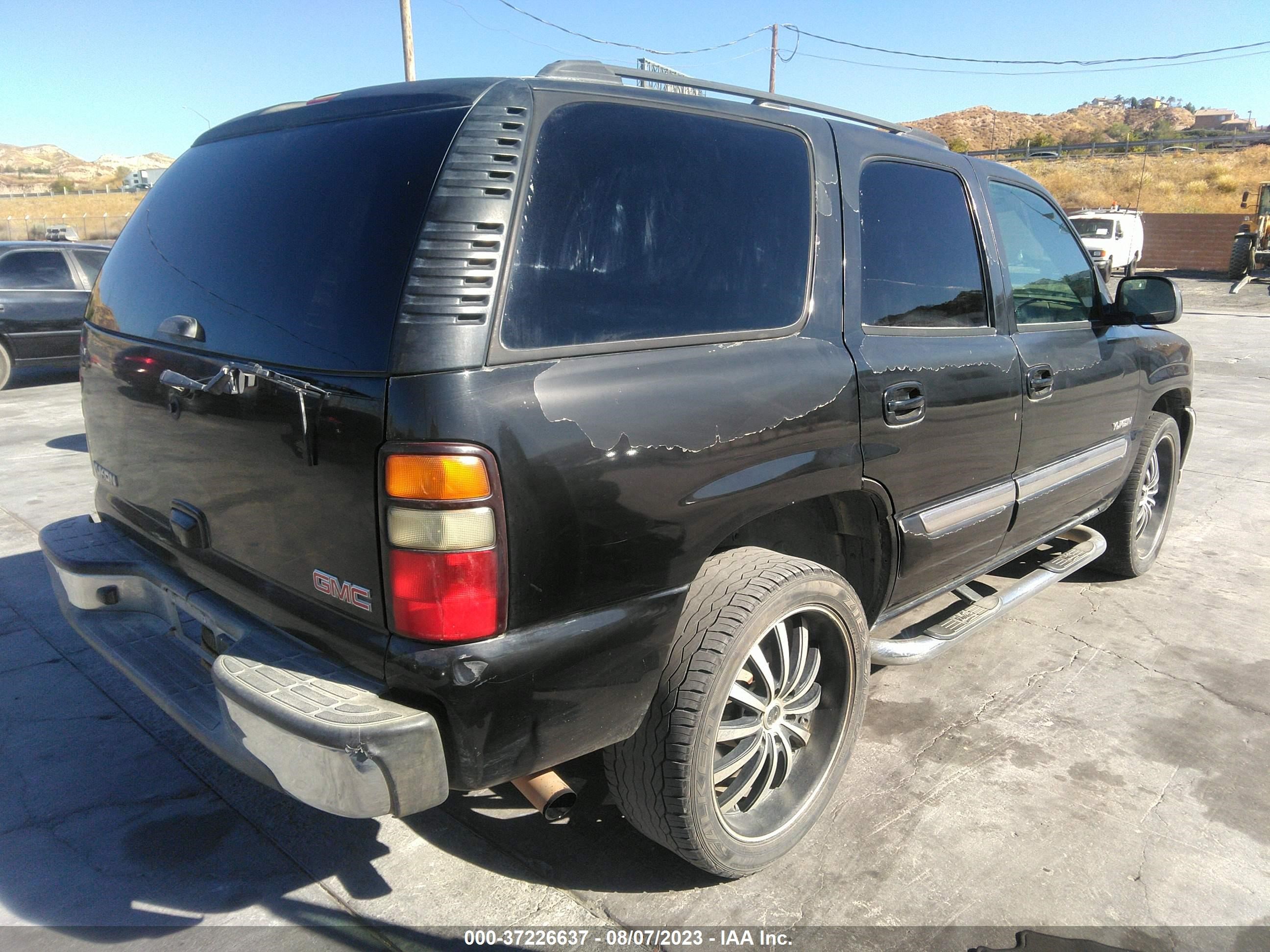 Photo 3 VIN: 1GKEC13T35R274244 - GMC YUKON 