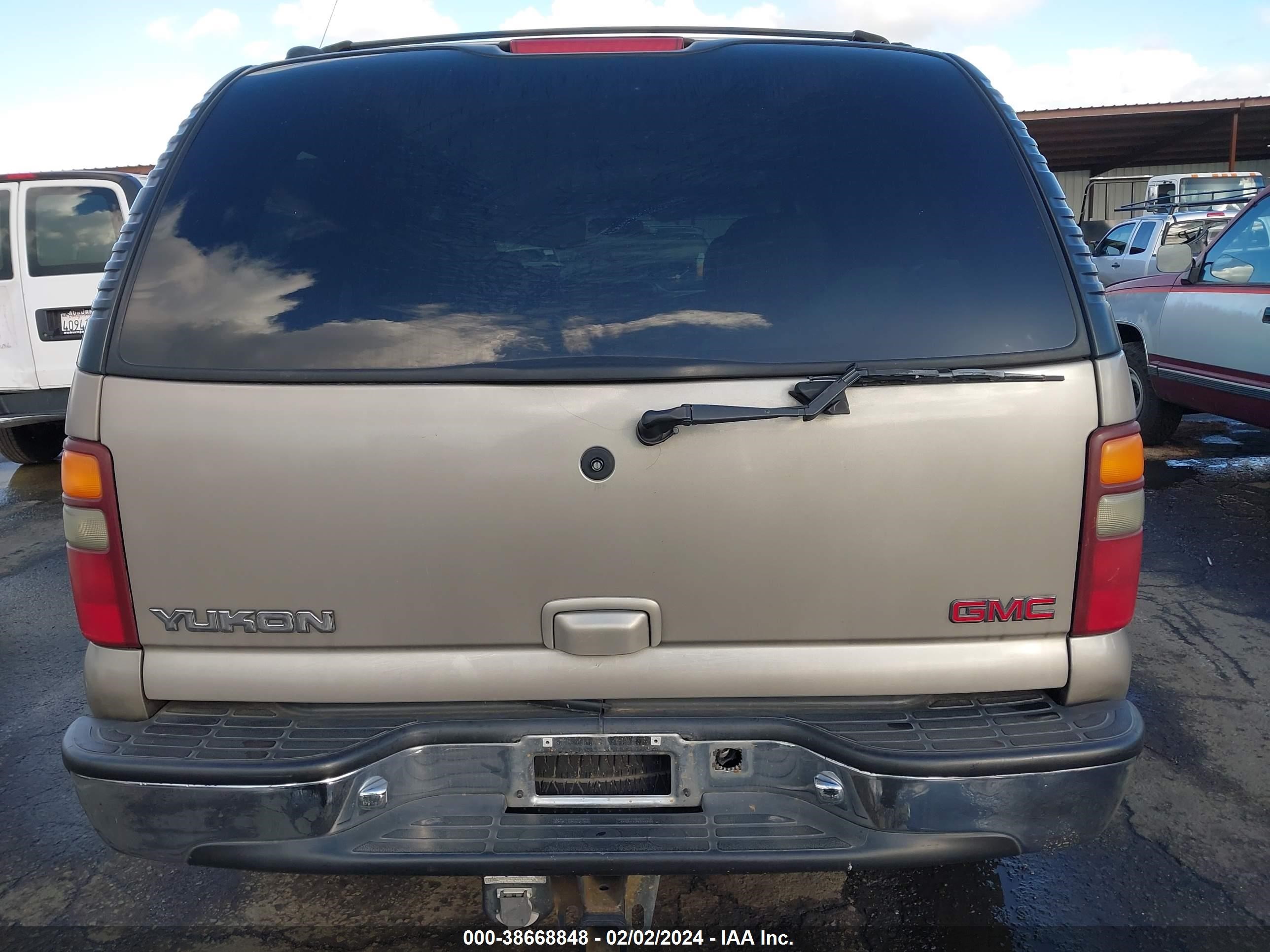 Photo 15 VIN: 1GKEC13T61J168217 - GMC YUKON 