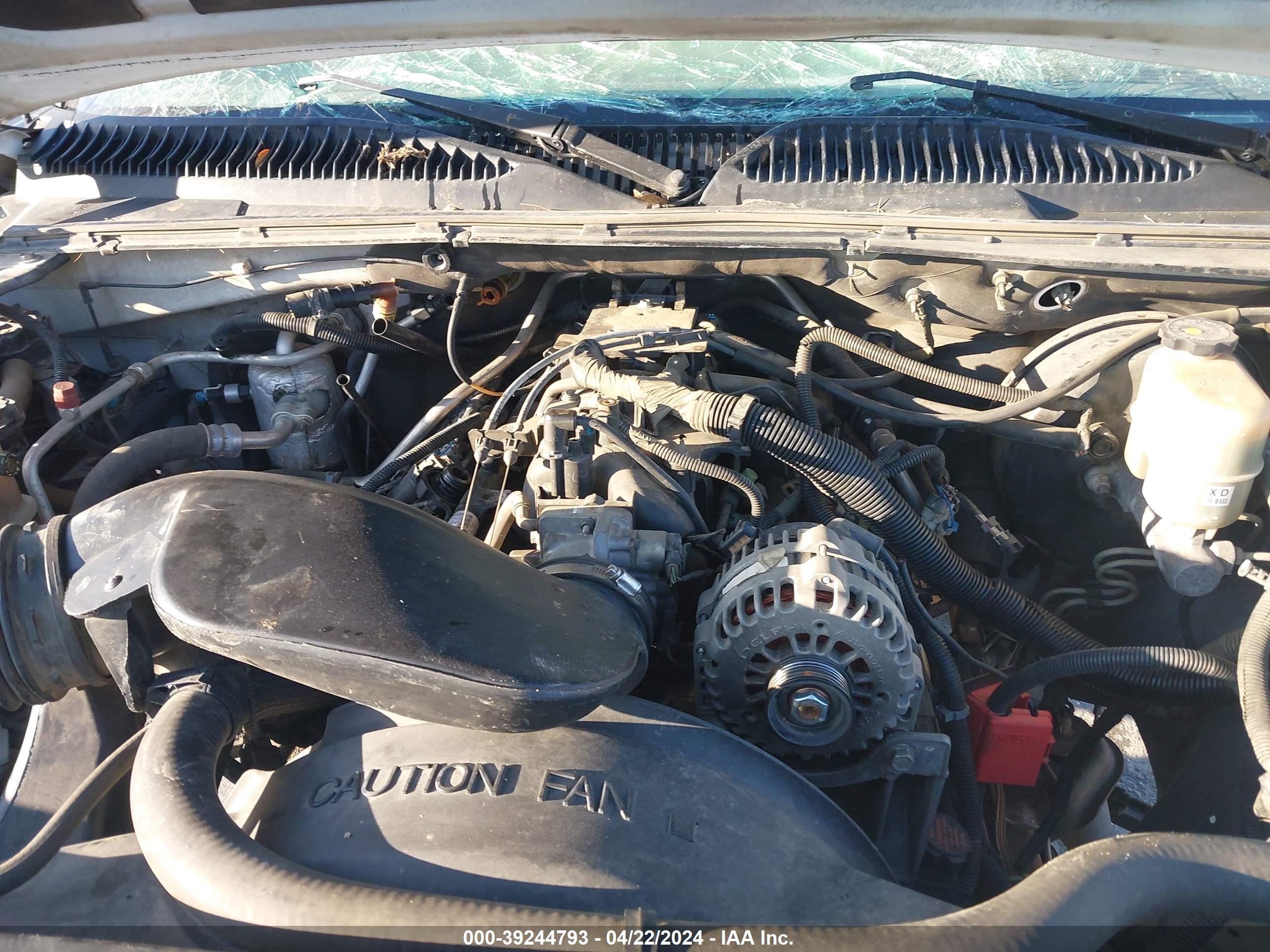 Photo 9 VIN: 1GKEC13T61J177385 - GMC YUKON 