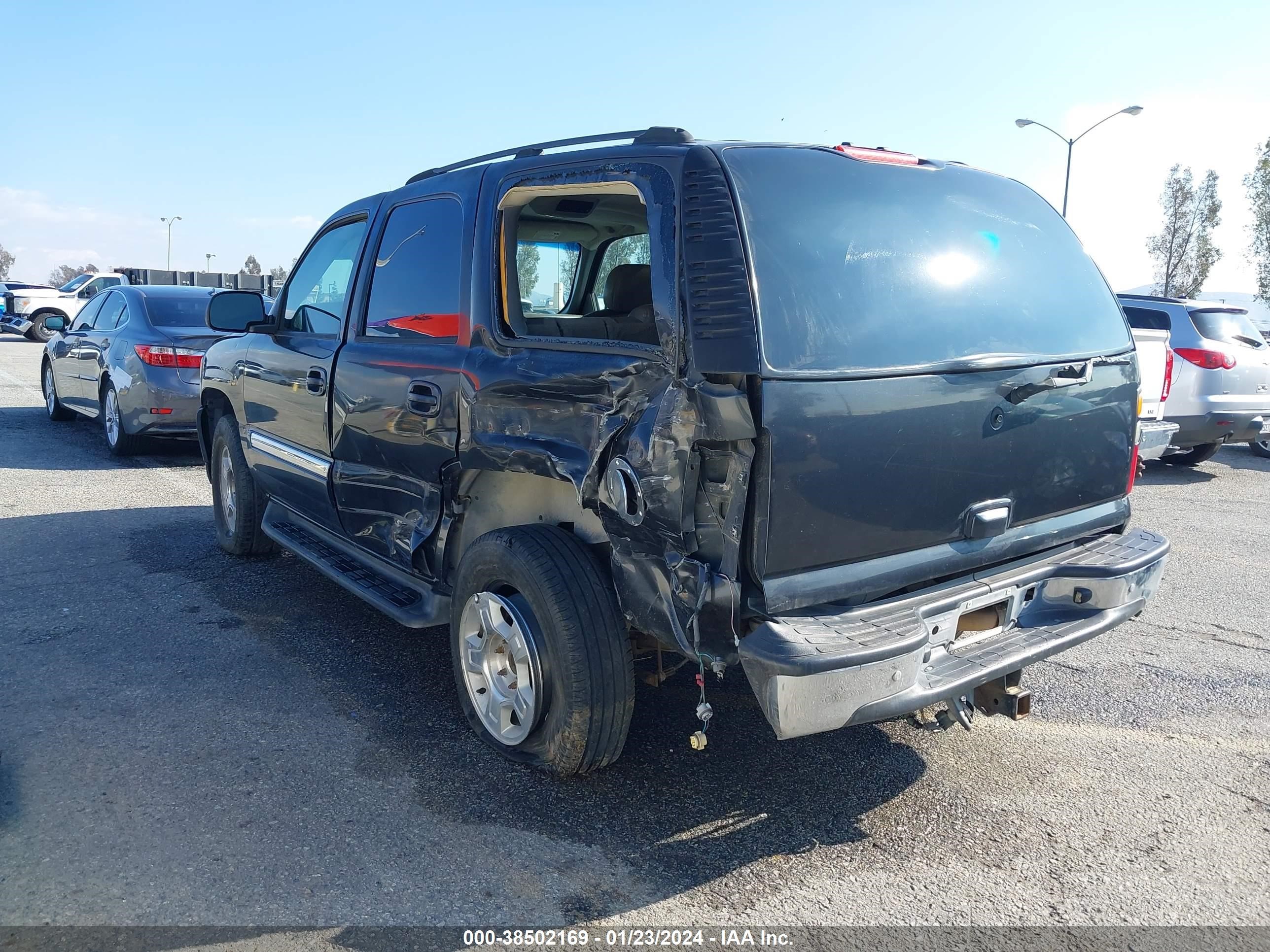 Photo 2 VIN: 1GKEC13T65R228181 - GMC YUKON 