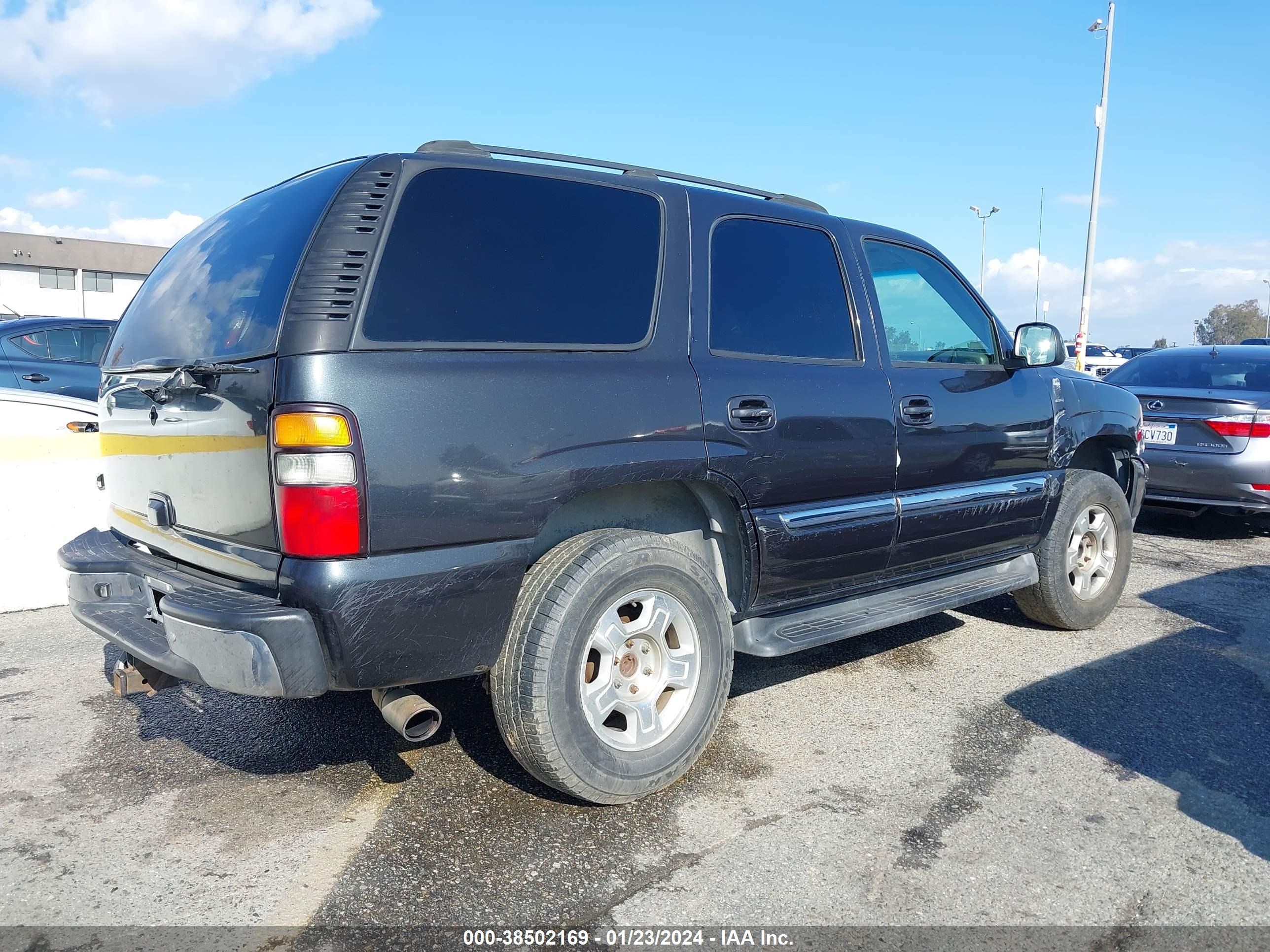 Photo 3 VIN: 1GKEC13T65R228181 - GMC YUKON 