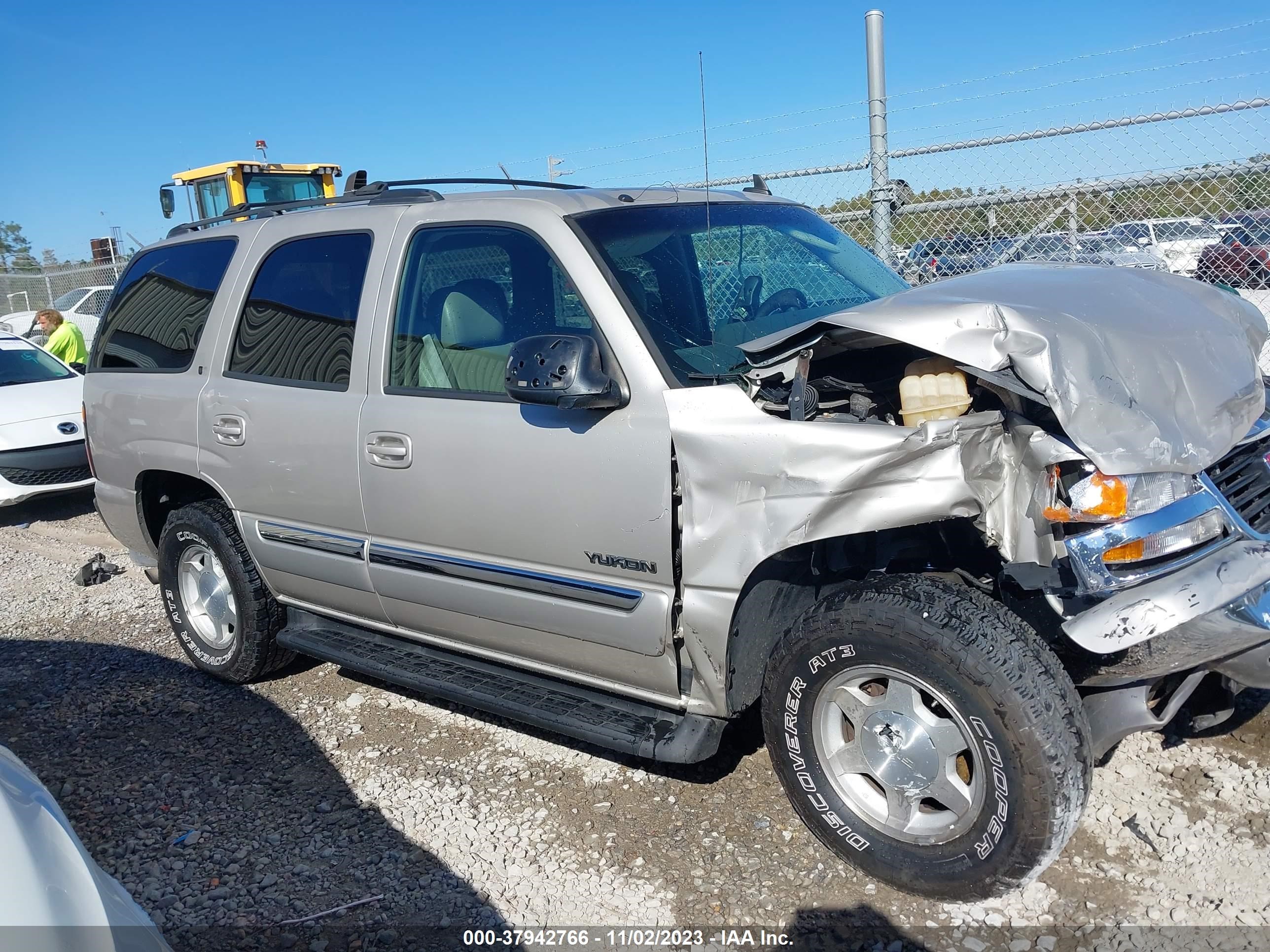 Photo 13 VIN: 1GKEC13T66R126140 - GMC YUKON 