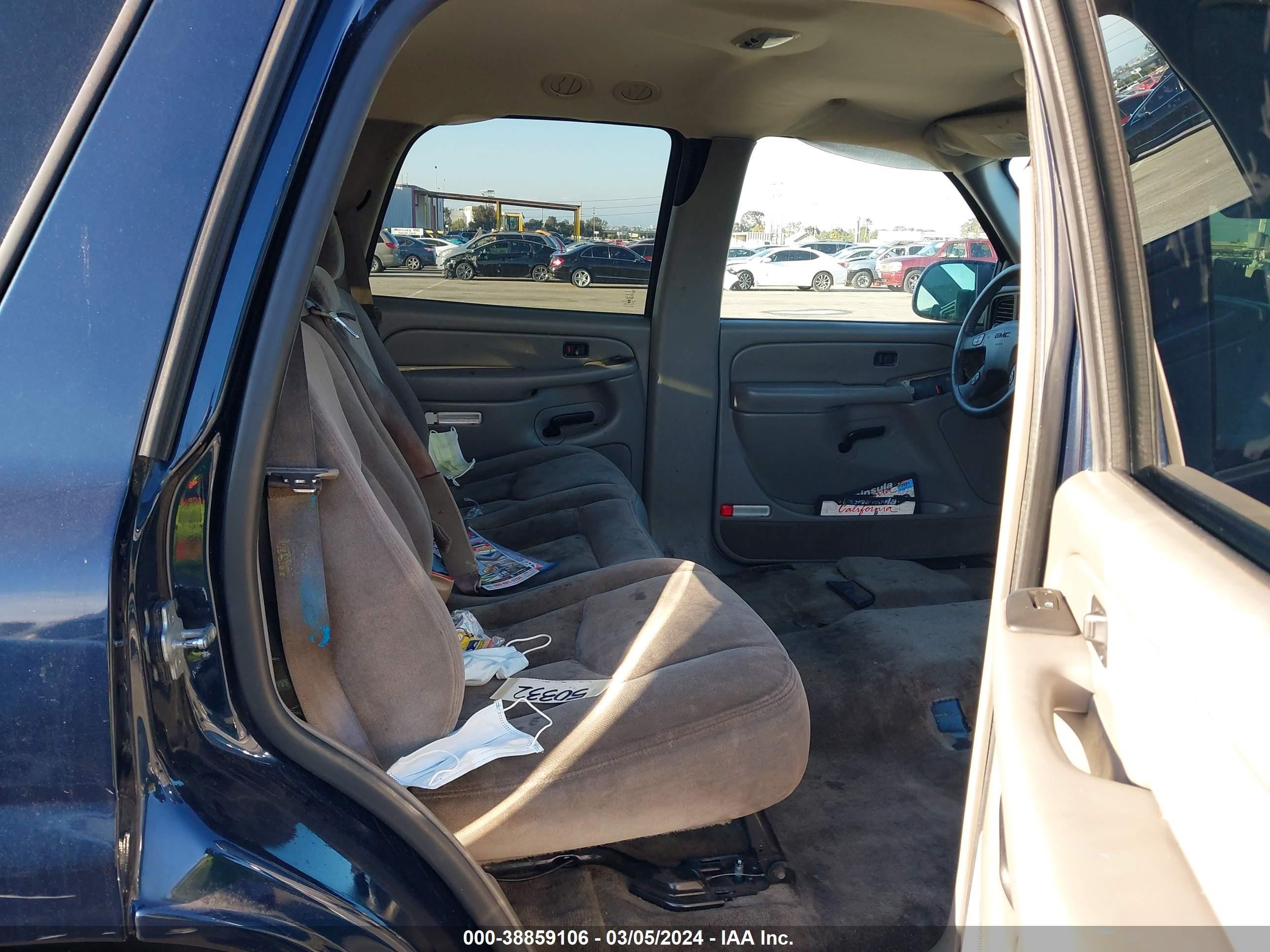 Photo 7 VIN: 1GKEC13T75R159517 - GMC YUKON 