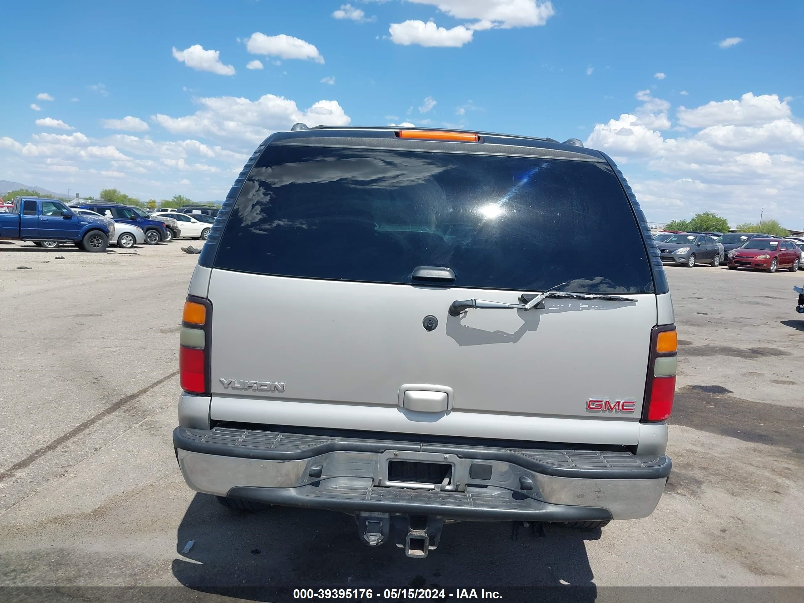 Photo 15 VIN: 1GKEC13T75R271783 - GMC YUKON 