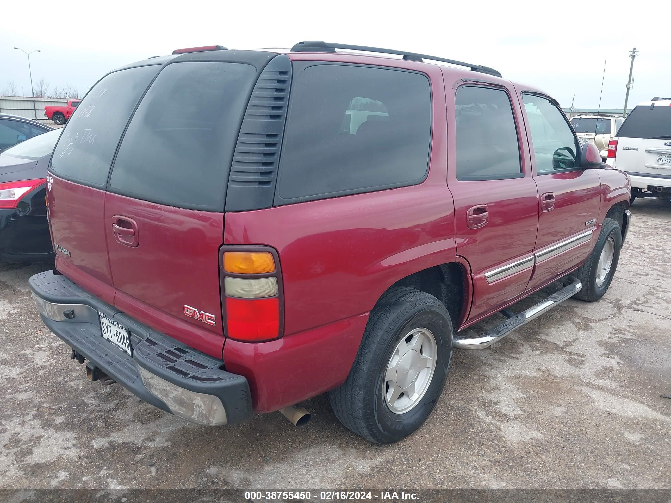 Photo 3 VIN: 1GKEC13V44R175058 - GMC YUKON 