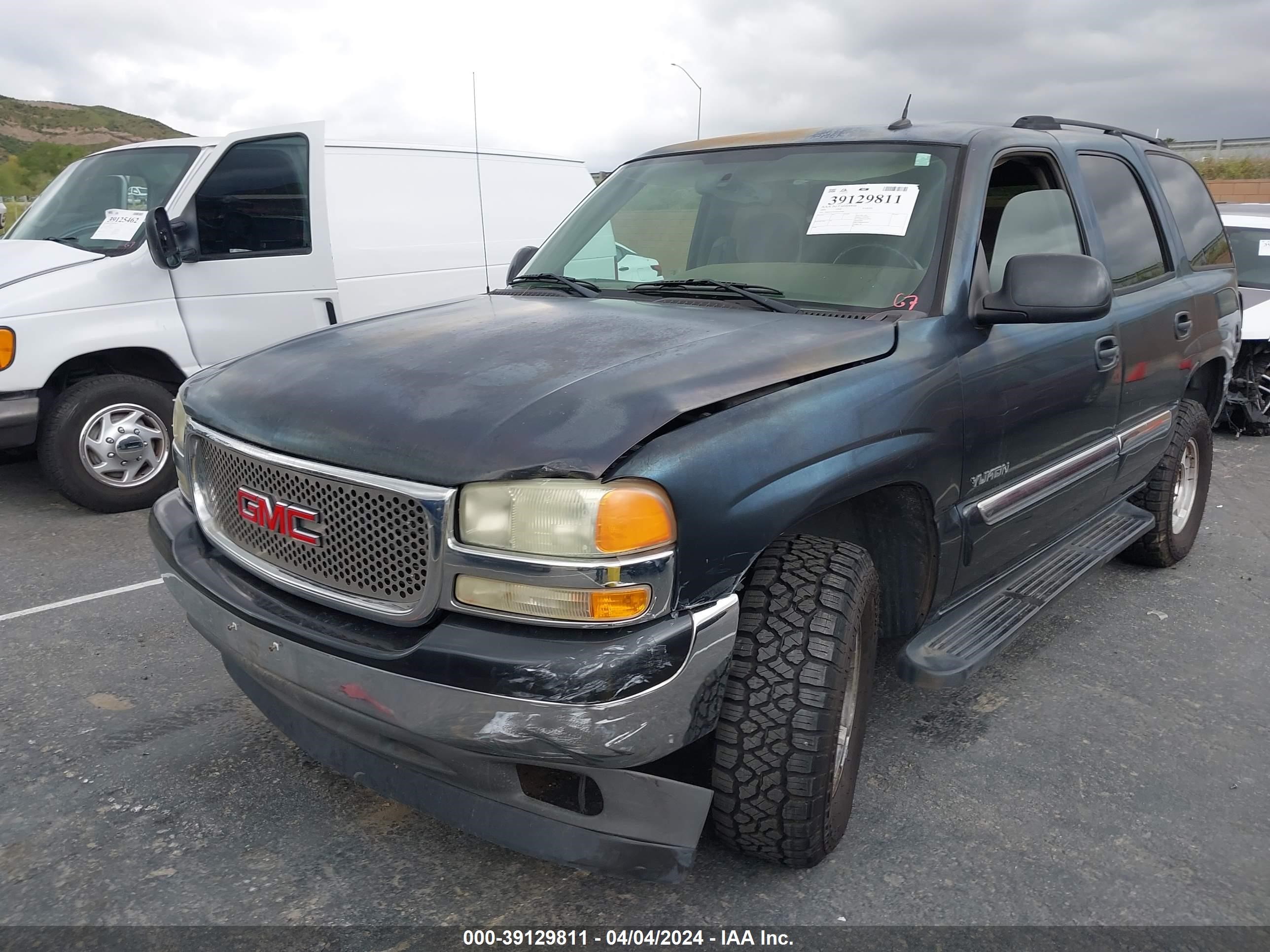 Photo 1 VIN: 1GKEC13V45R119946 - GMC YUKON 