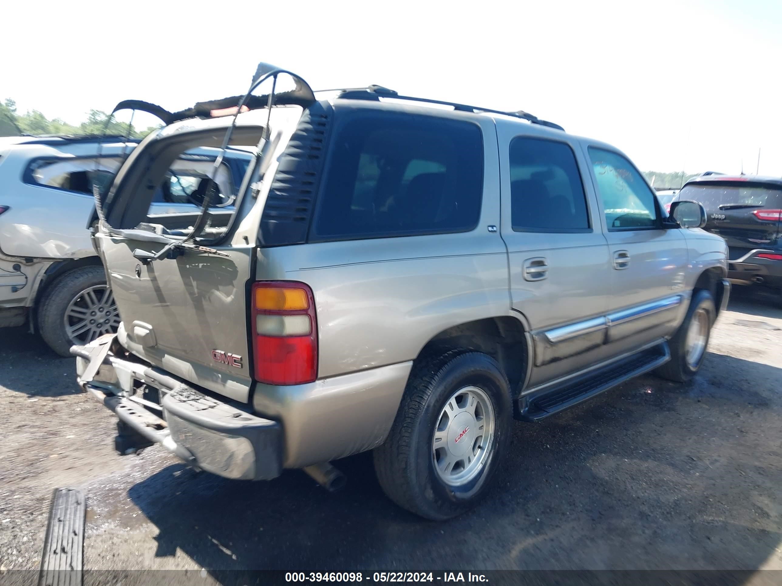 Photo 3 VIN: 1GKEC13V52R323070 - GMC YUKON 