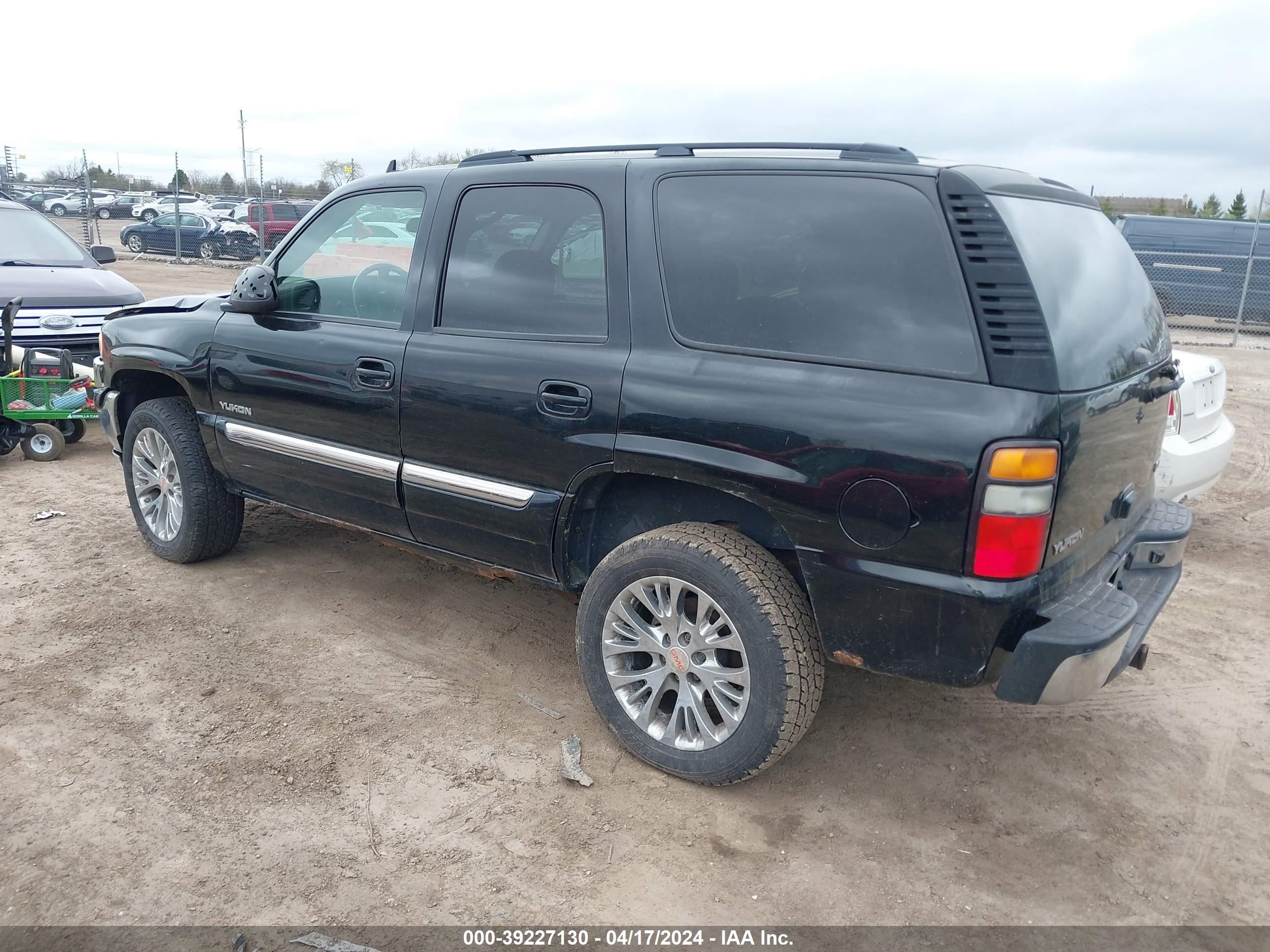 Photo 2 VIN: 1GKEC13V56R162726 - GMC YUKON 