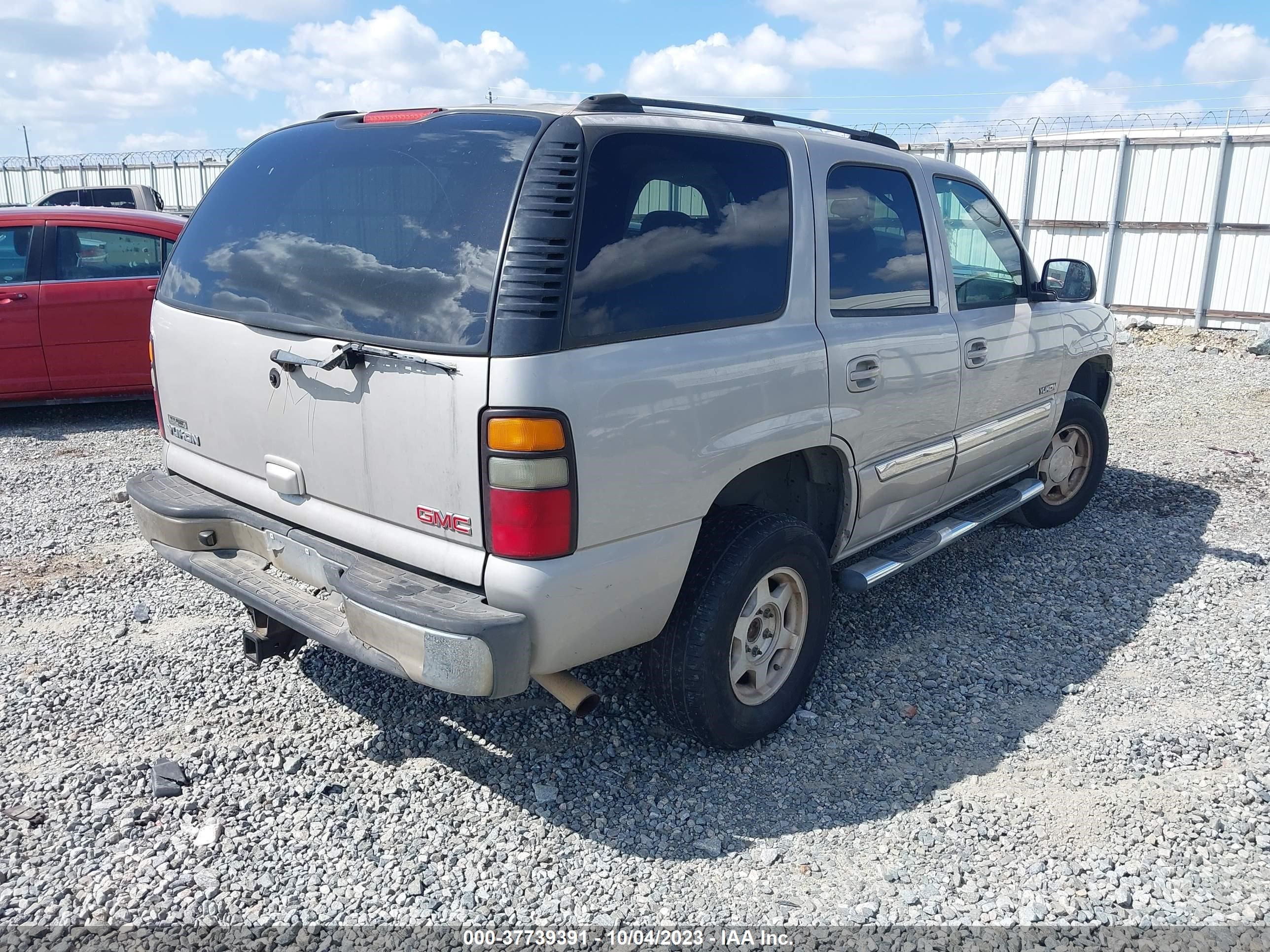 Photo 3 VIN: 1GKEC13V64J228048 - GMC YUKON 