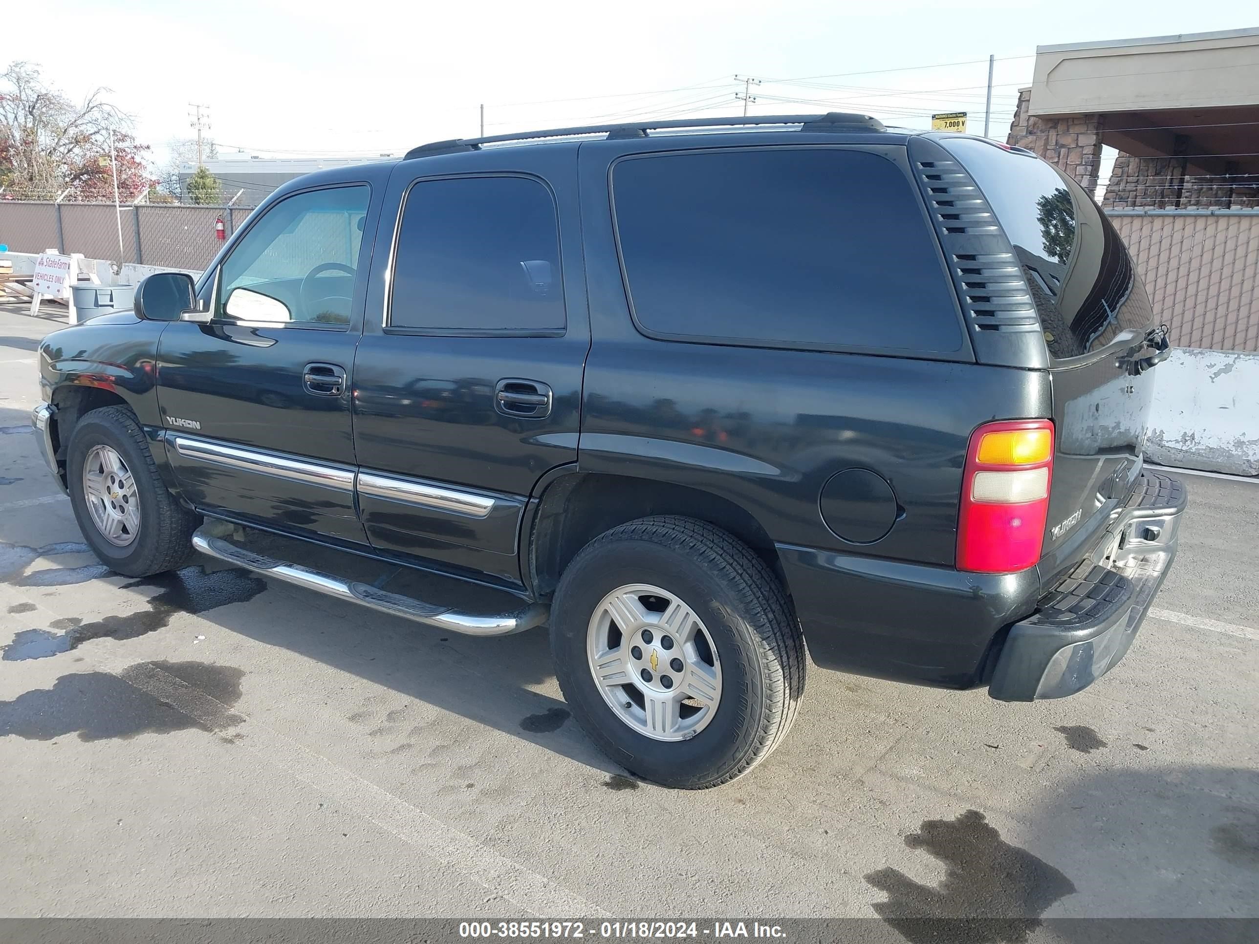 Photo 2 VIN: 1GKEC13V83R181587 - GMC YUKON 