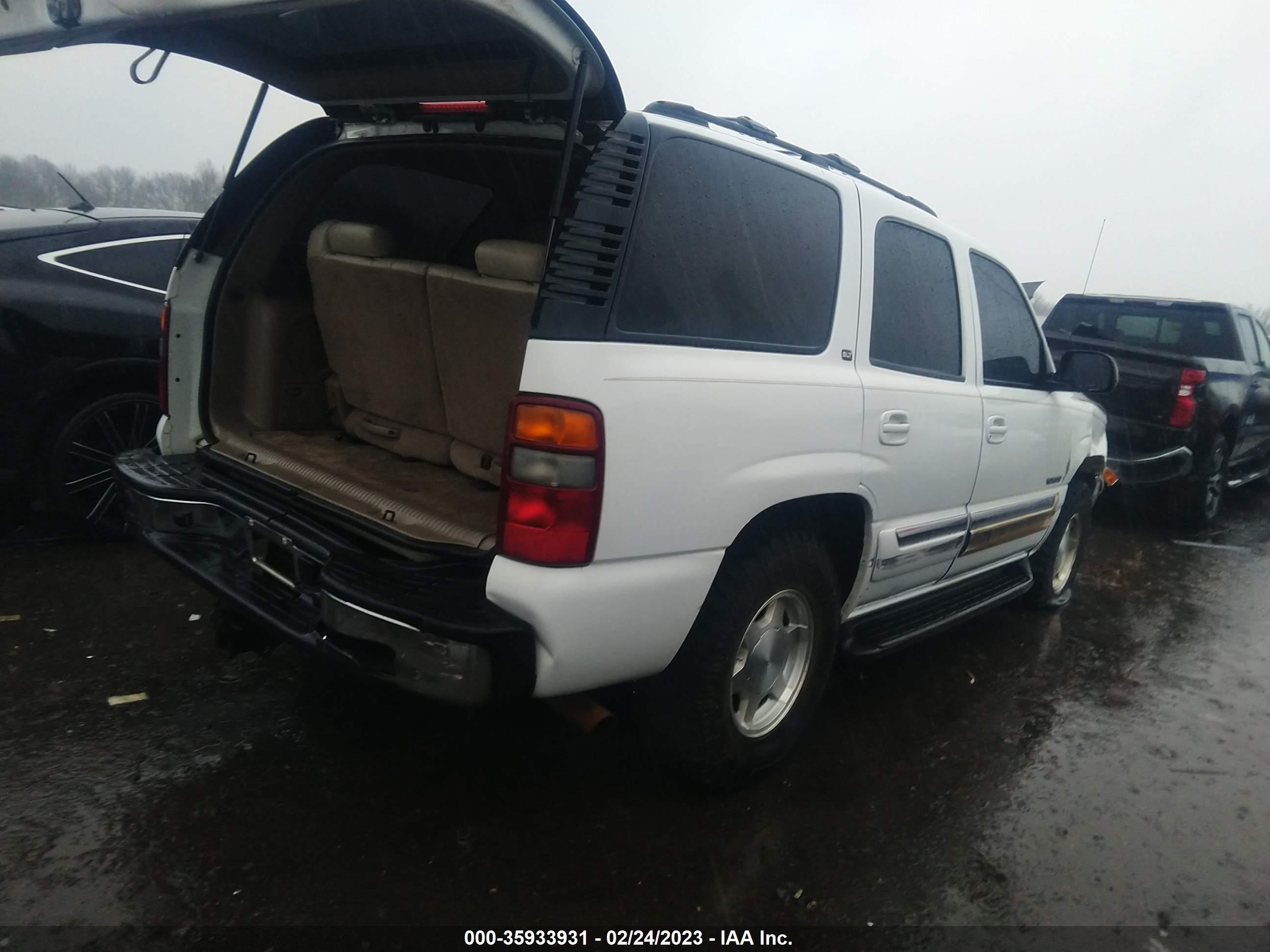 Photo 3 VIN: 1GKEC13Z23J341335 - GMC YUKON 