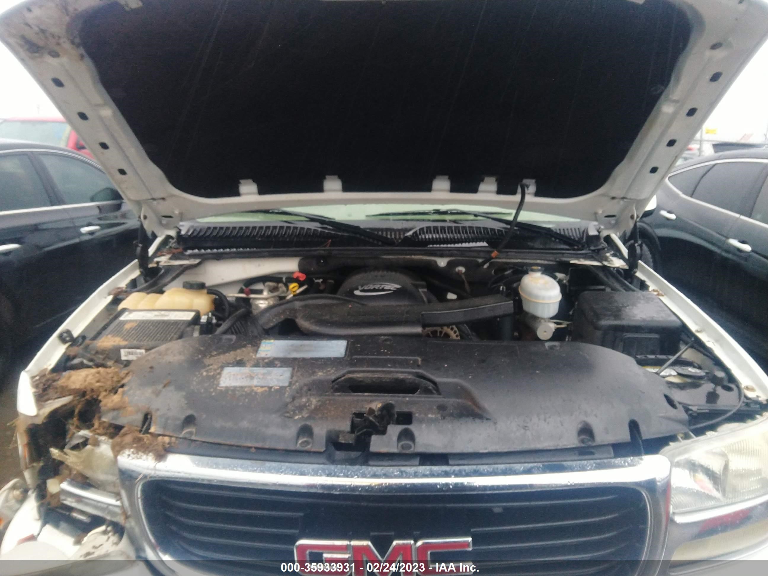 Photo 9 VIN: 1GKEC13Z23J341335 - GMC YUKON 