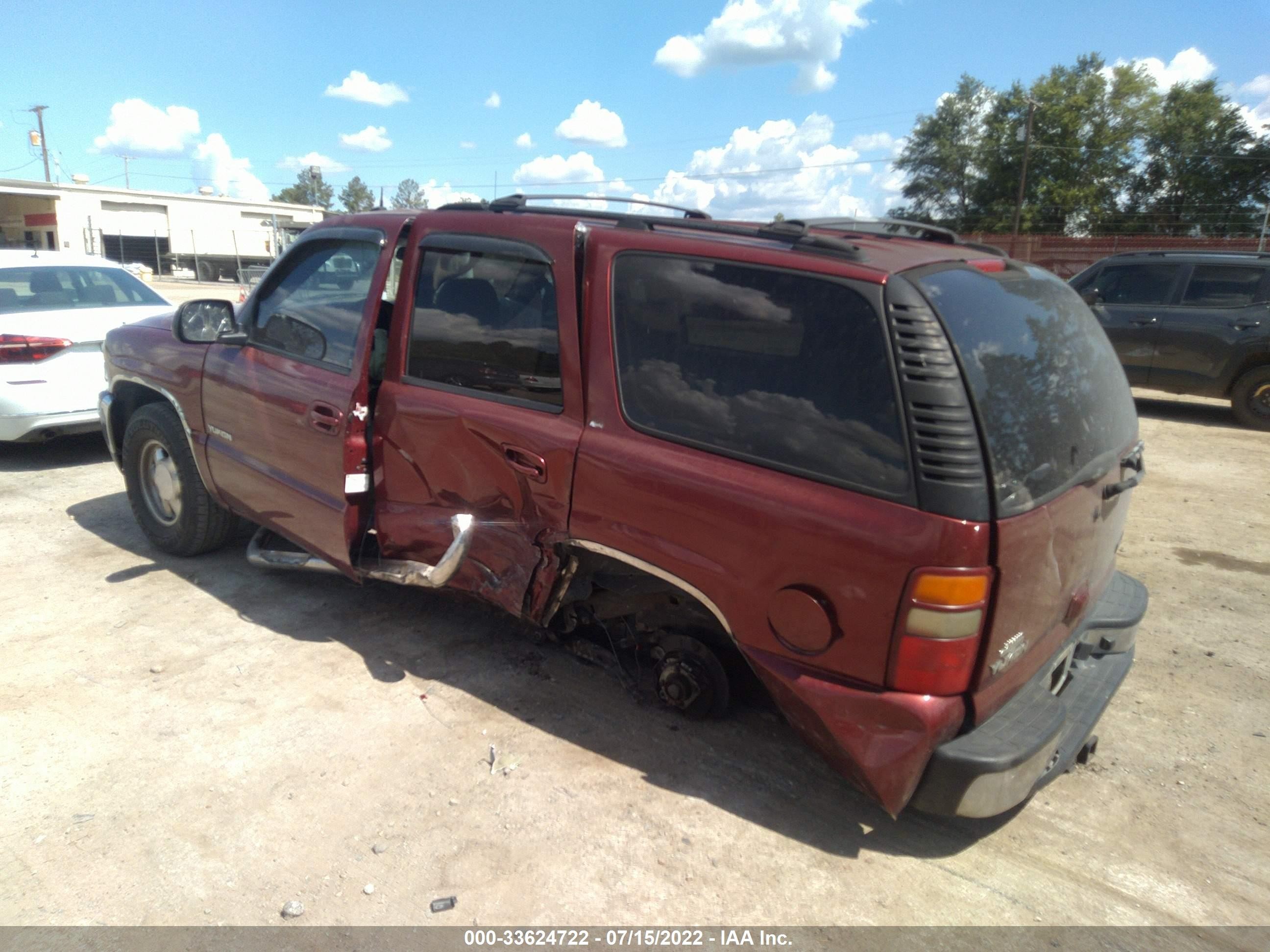 Photo 2 VIN: 1GKEC13Z33R178034 - GMC YUKON 