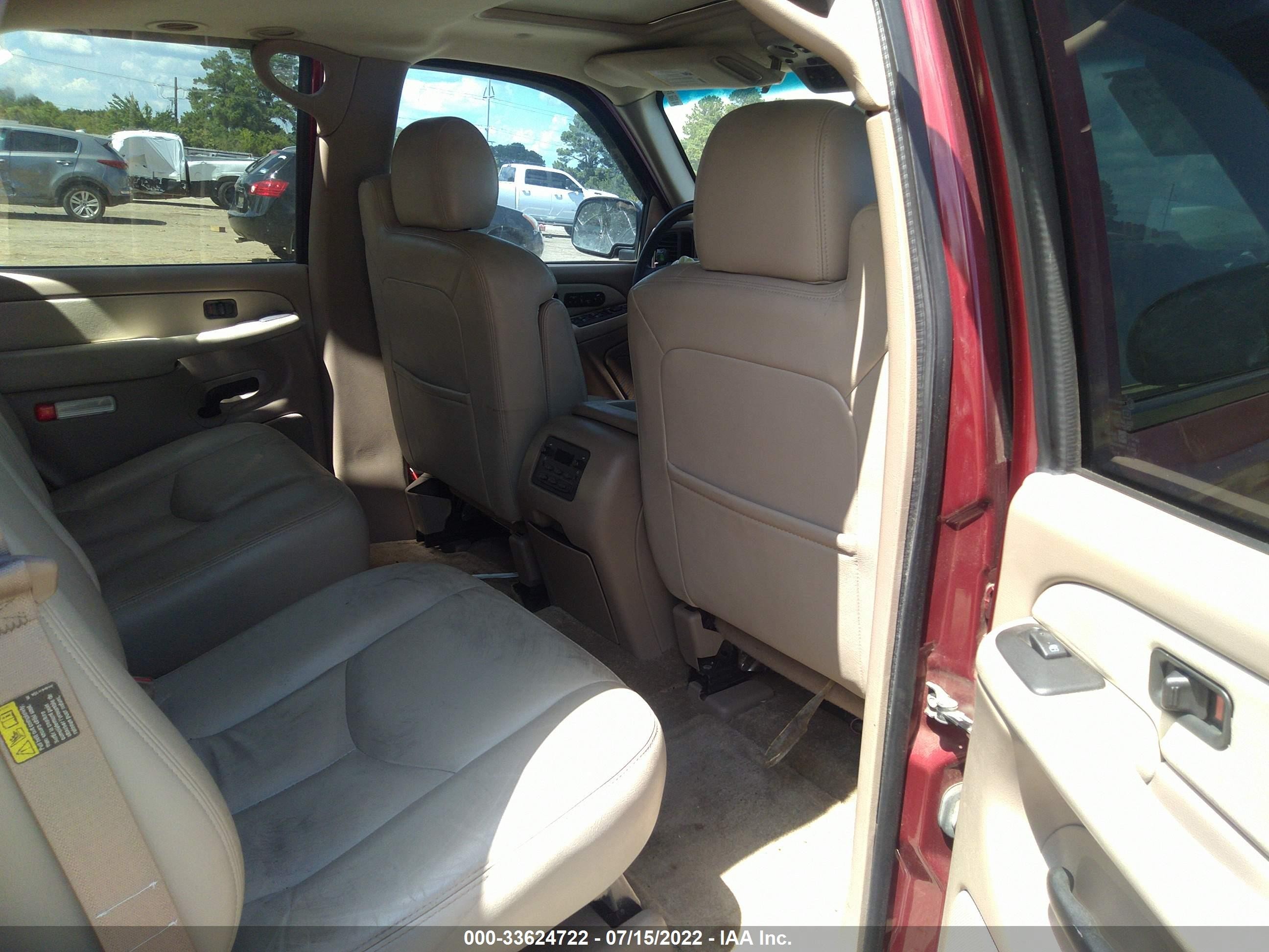 Photo 7 VIN: 1GKEC13Z33R178034 - GMC YUKON 