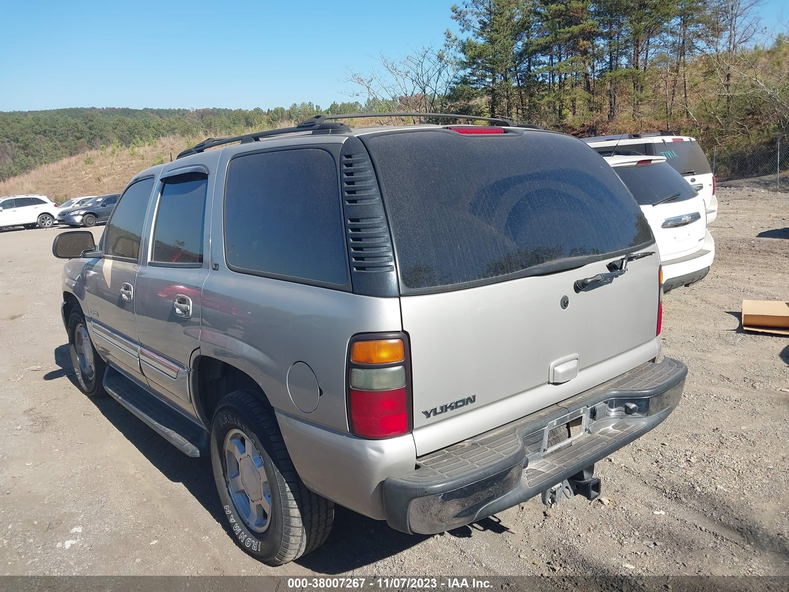 Photo 2 VIN: 1GKEC13Z44R278676 - GMC YUKON 