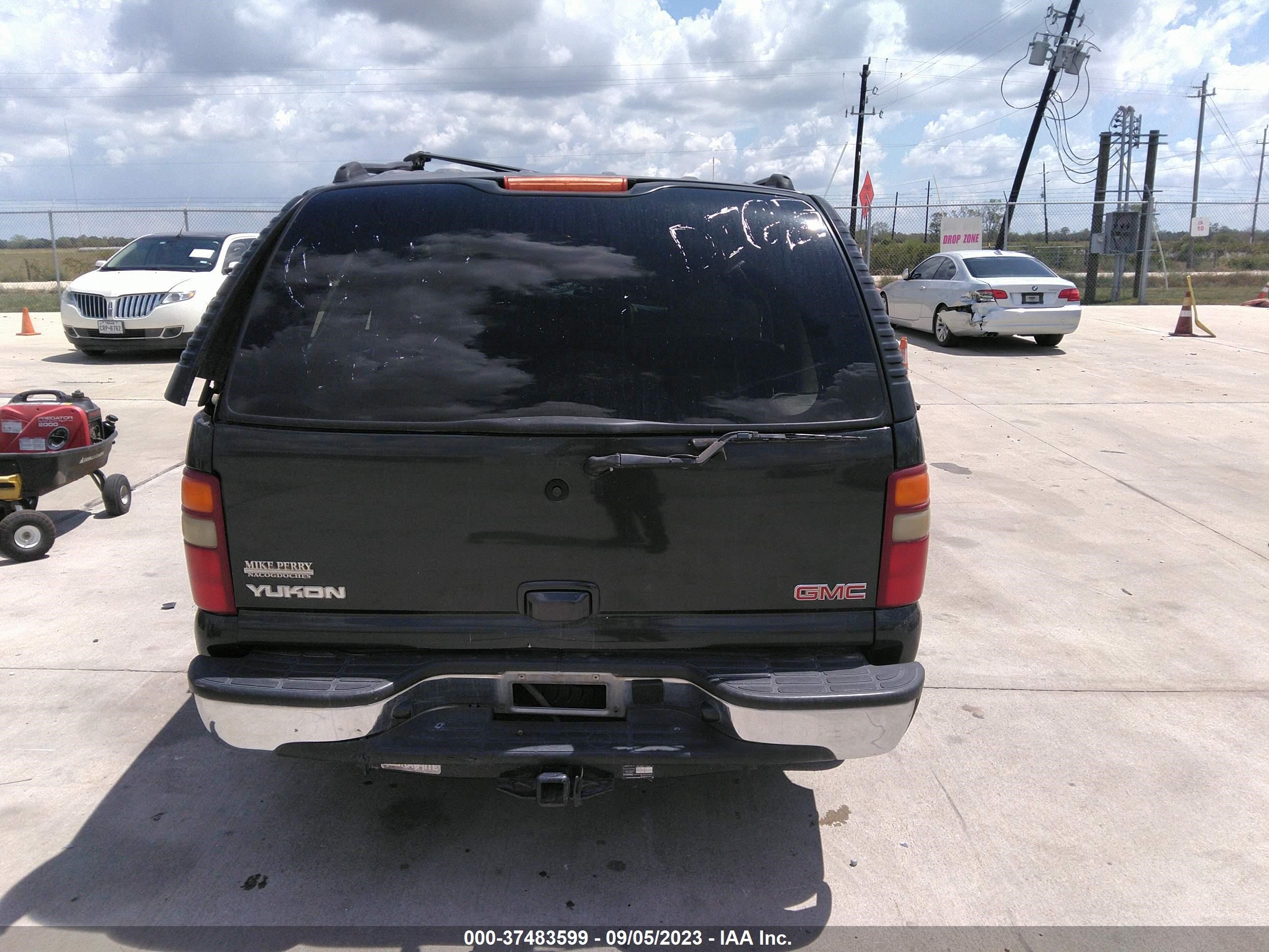 Photo 15 VIN: 1GKEC13Z53R276742 - GMC YUKON 