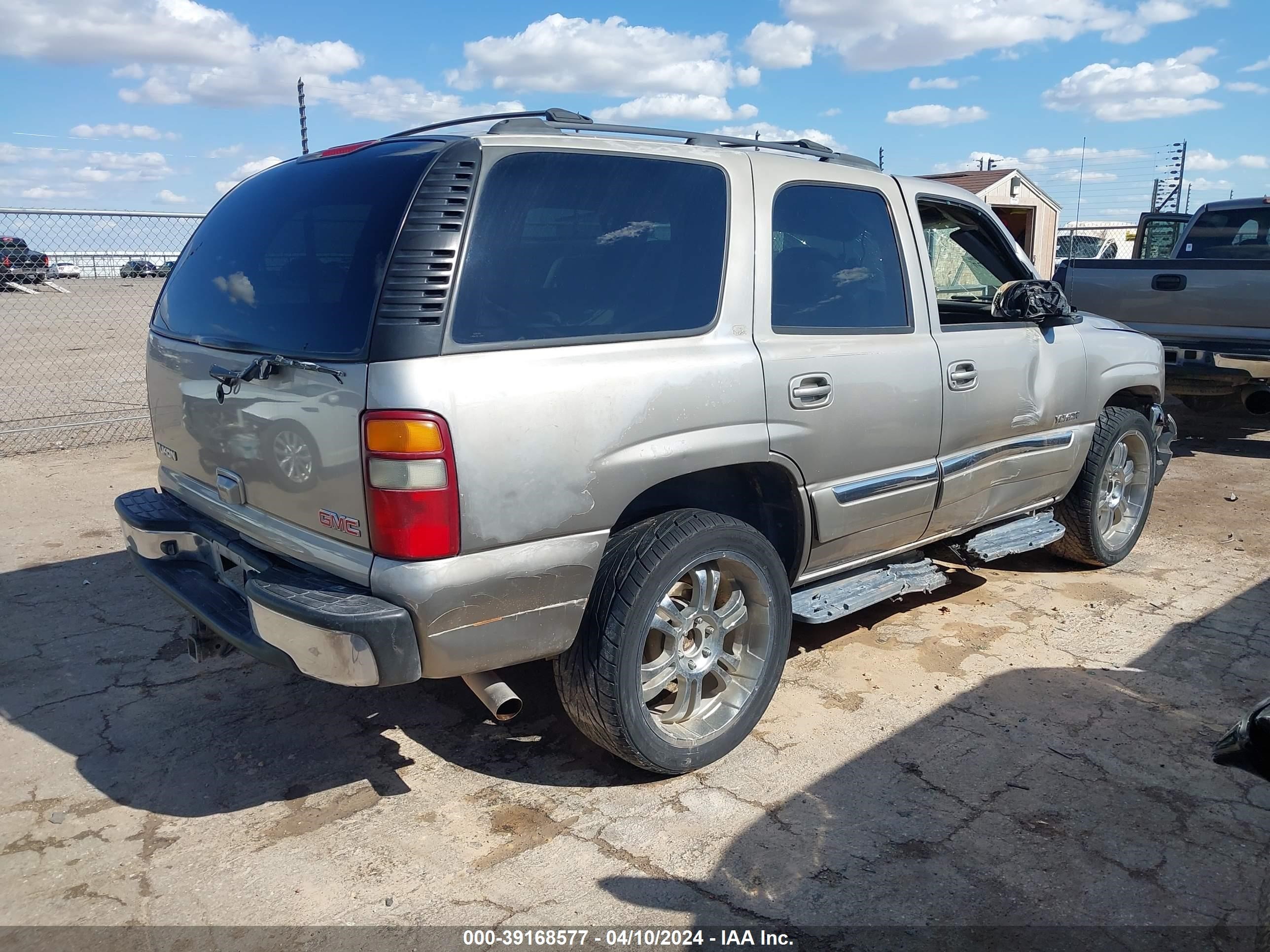 Photo 3 VIN: 1GKEC13Z63R308226 - GMC YUKON 