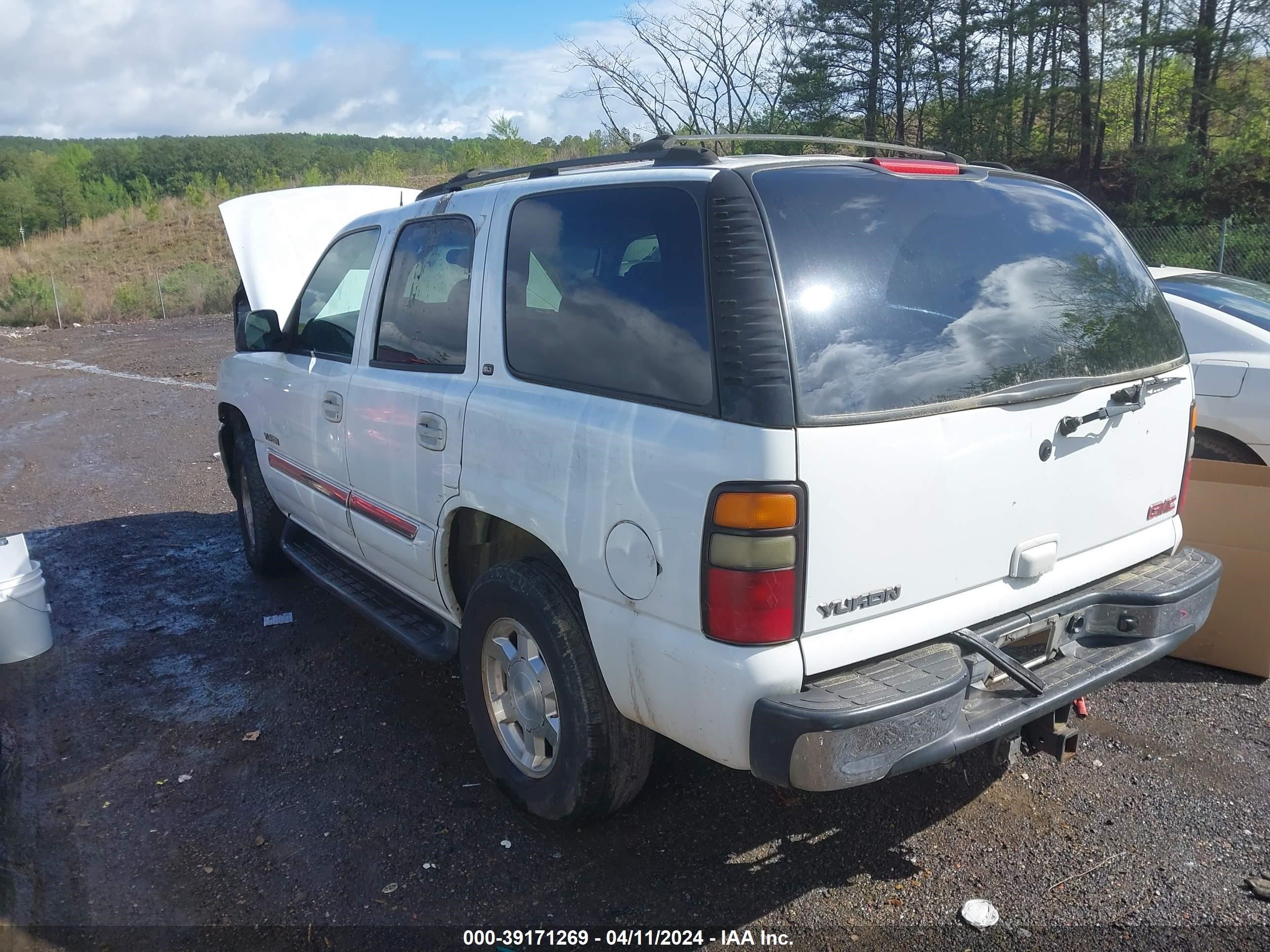 Photo 2 VIN: 1GKEC13Z64R243086 - GMC YUKON 