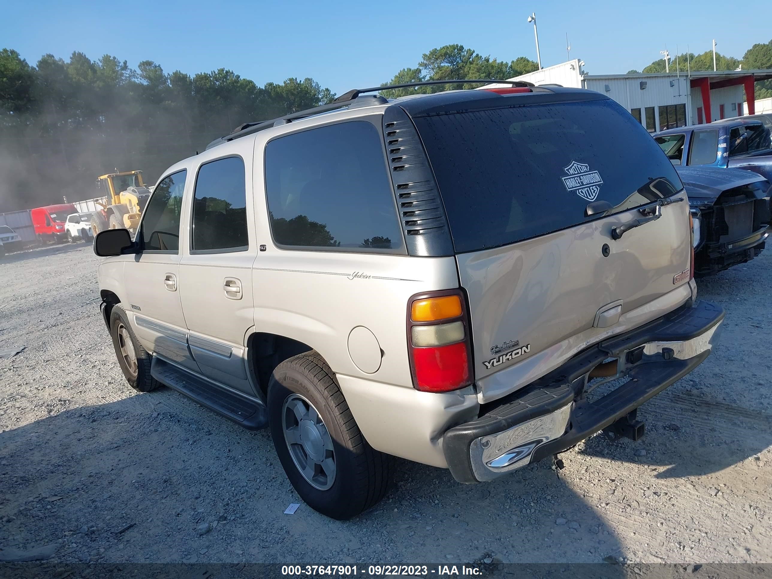 Photo 2 VIN: 1GKEC13Z66R116440 - GMC YUKON 