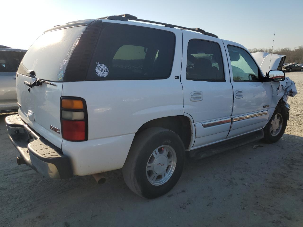 Photo 2 VIN: 1GKEC13Z66R133660 - GMC YUKON 