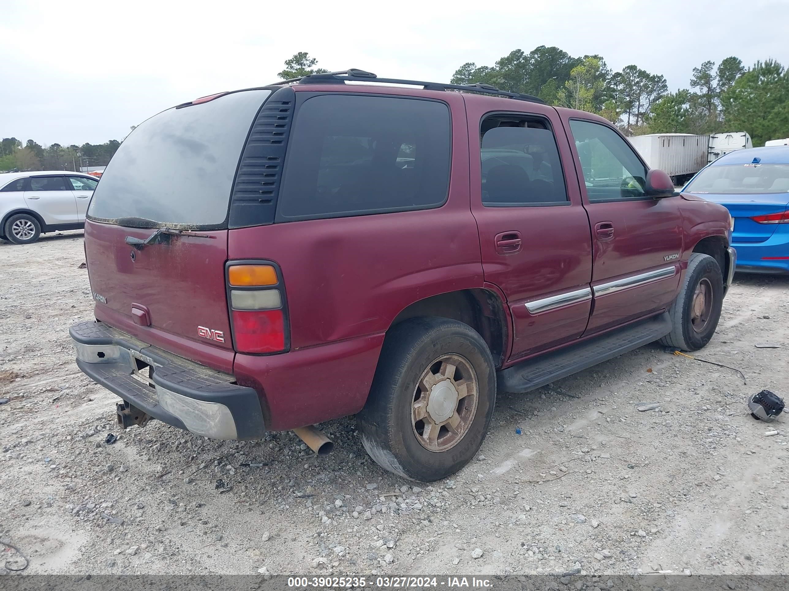 Photo 3 VIN: 1GKEC13Z74J322815 - GMC YUKON 