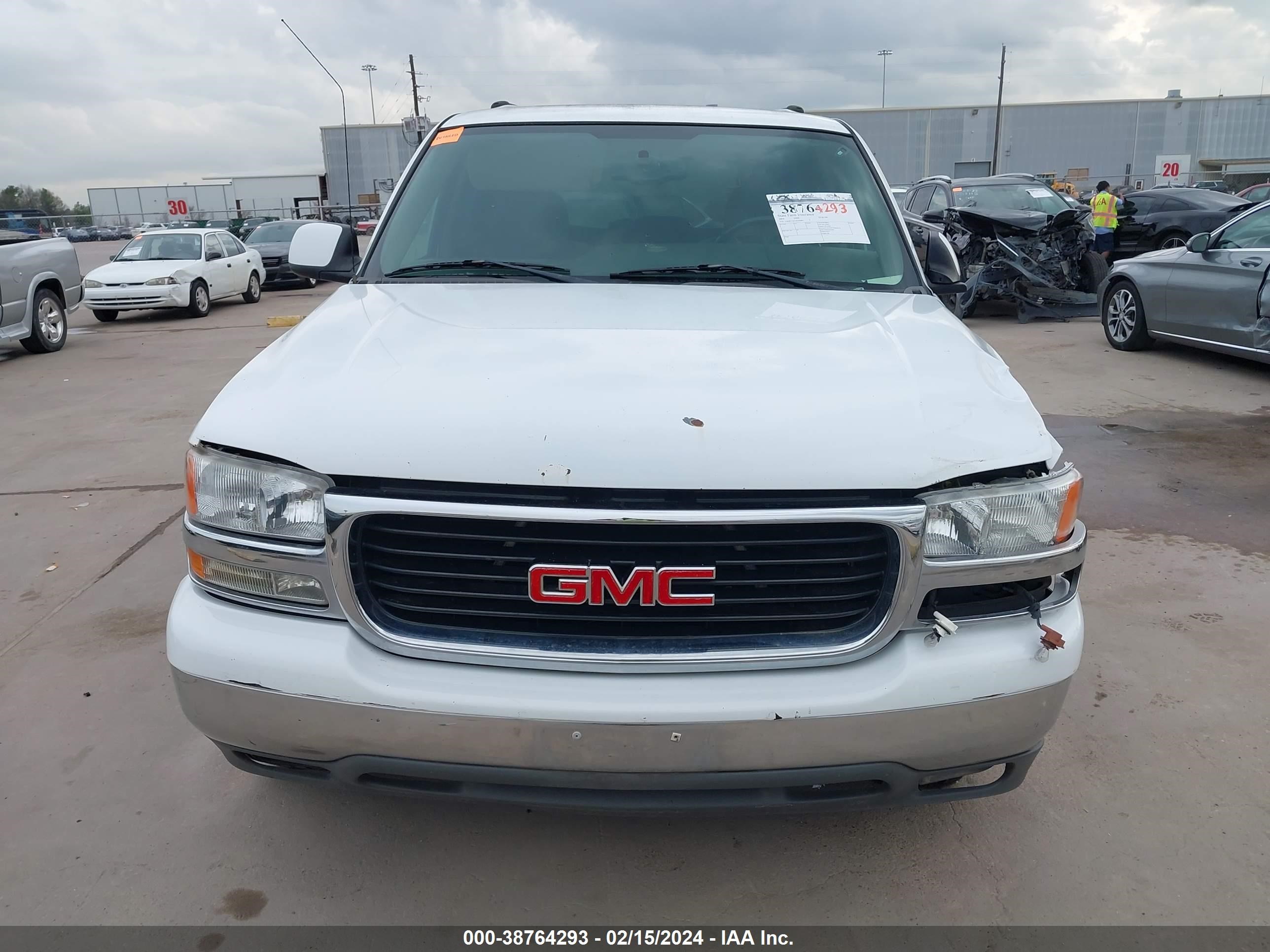 Photo 11 VIN: 1GKEC13Z74R204894 - GMC YUKON 