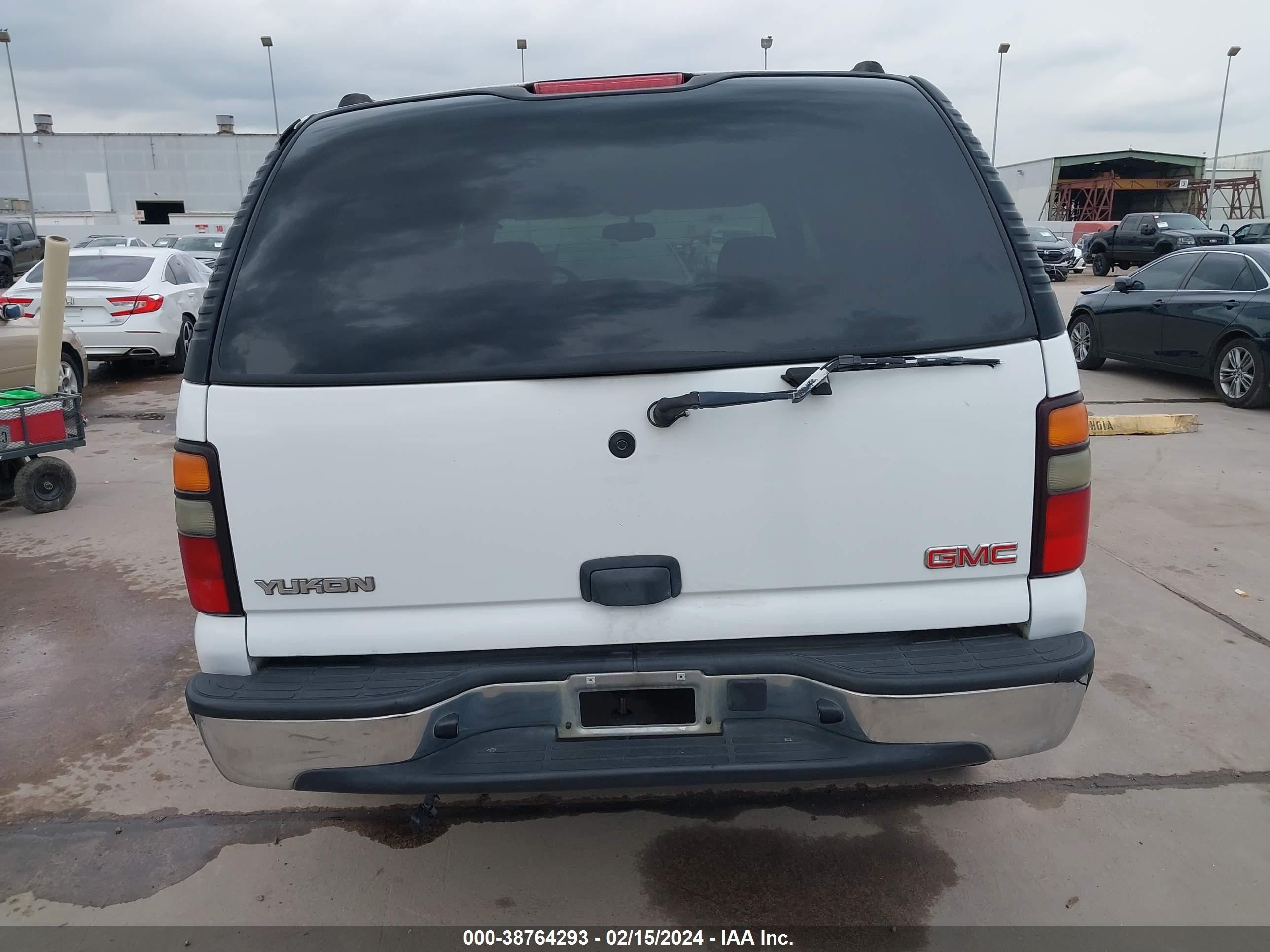 Photo 15 VIN: 1GKEC13Z74R204894 - GMC YUKON 