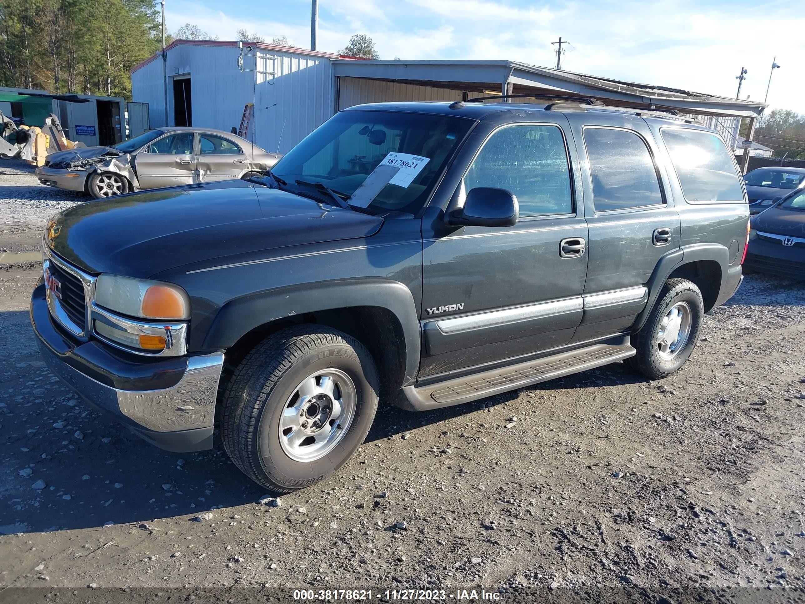 Photo 1 VIN: 1GKEC13Z93R178863 - GMC YUKON 