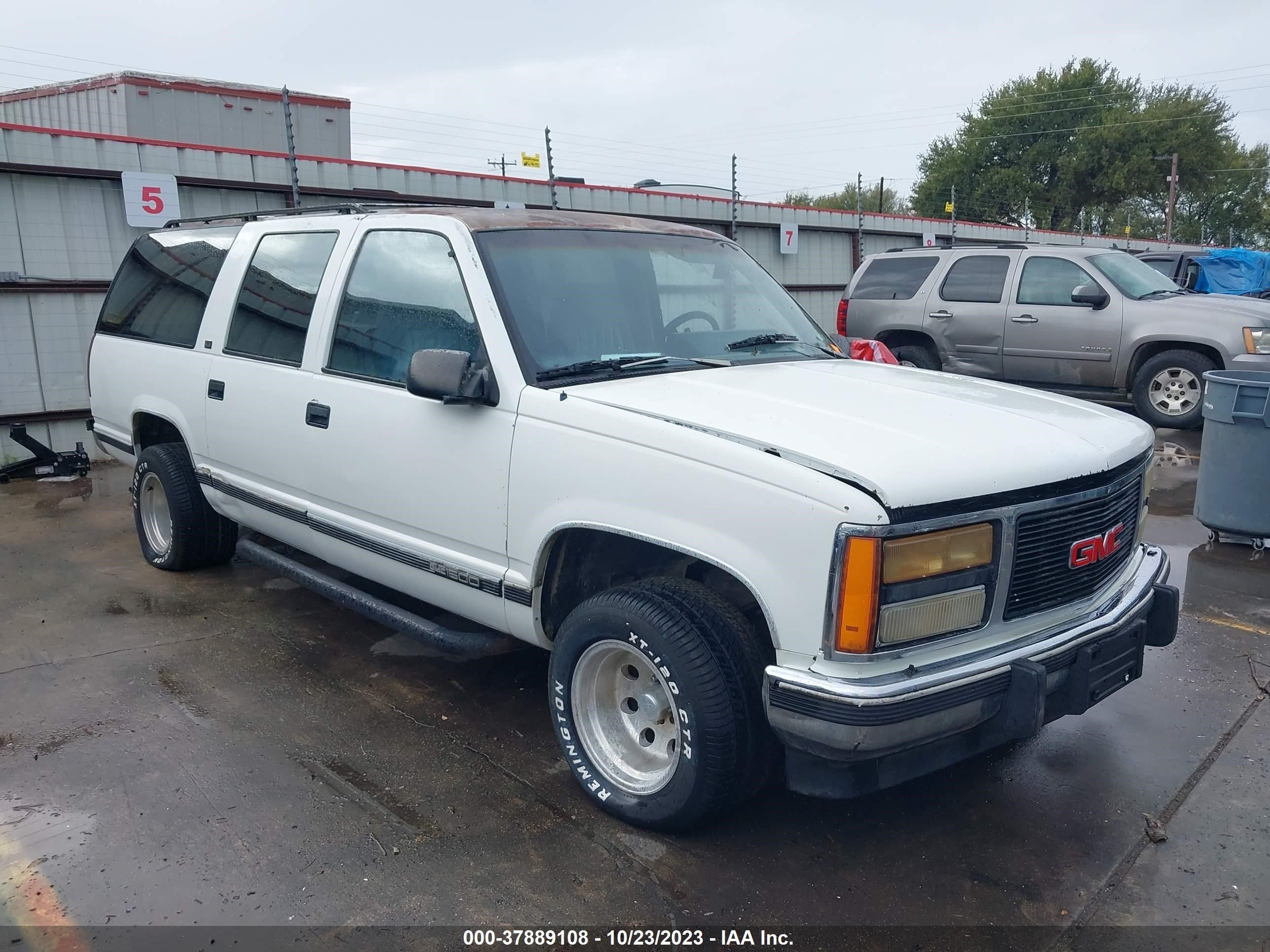 Photo 0 VIN: 1GKEC16K3NJ714030 - GMC SUBURBAN 