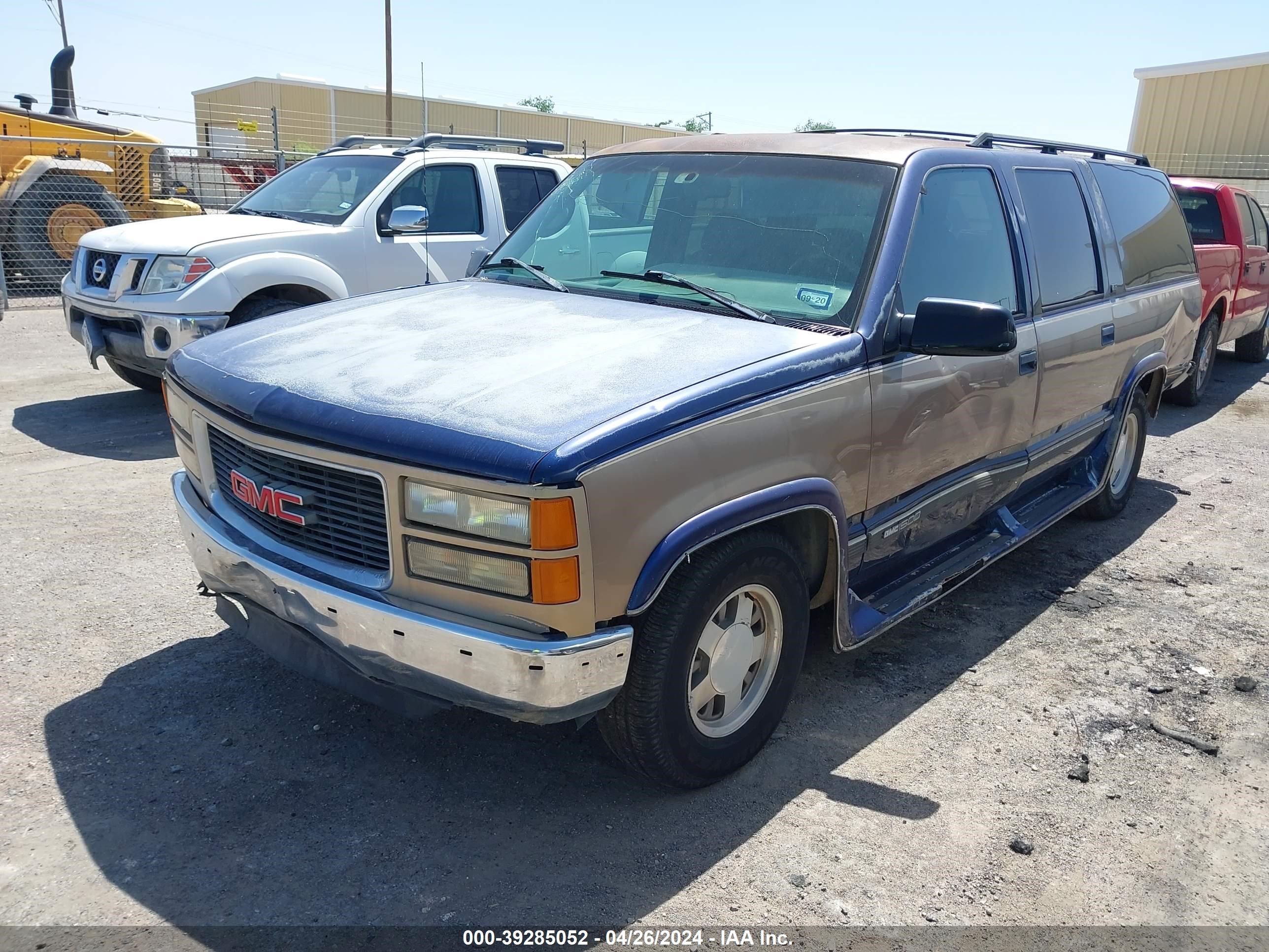 Photo 1 VIN: 1GKEC16R1TJ730740 - GMC SUBURBAN 