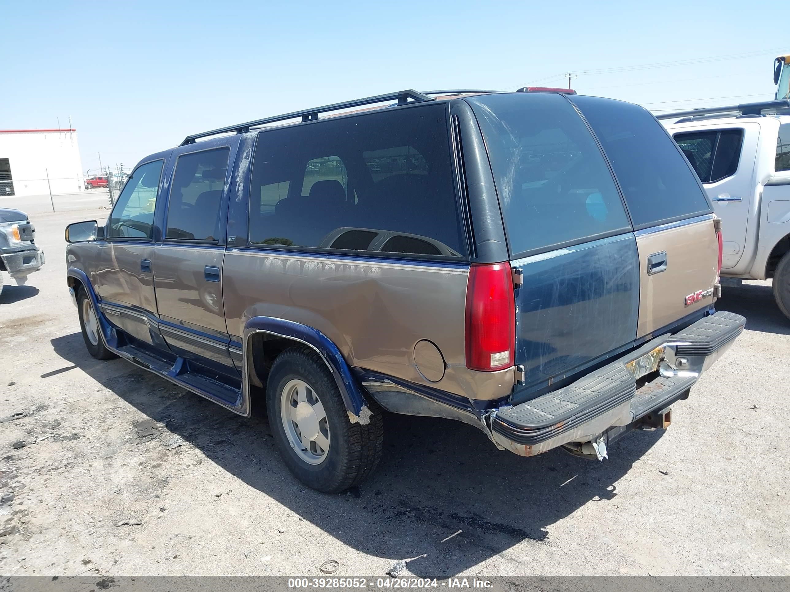 Photo 2 VIN: 1GKEC16R1TJ730740 - GMC SUBURBAN 