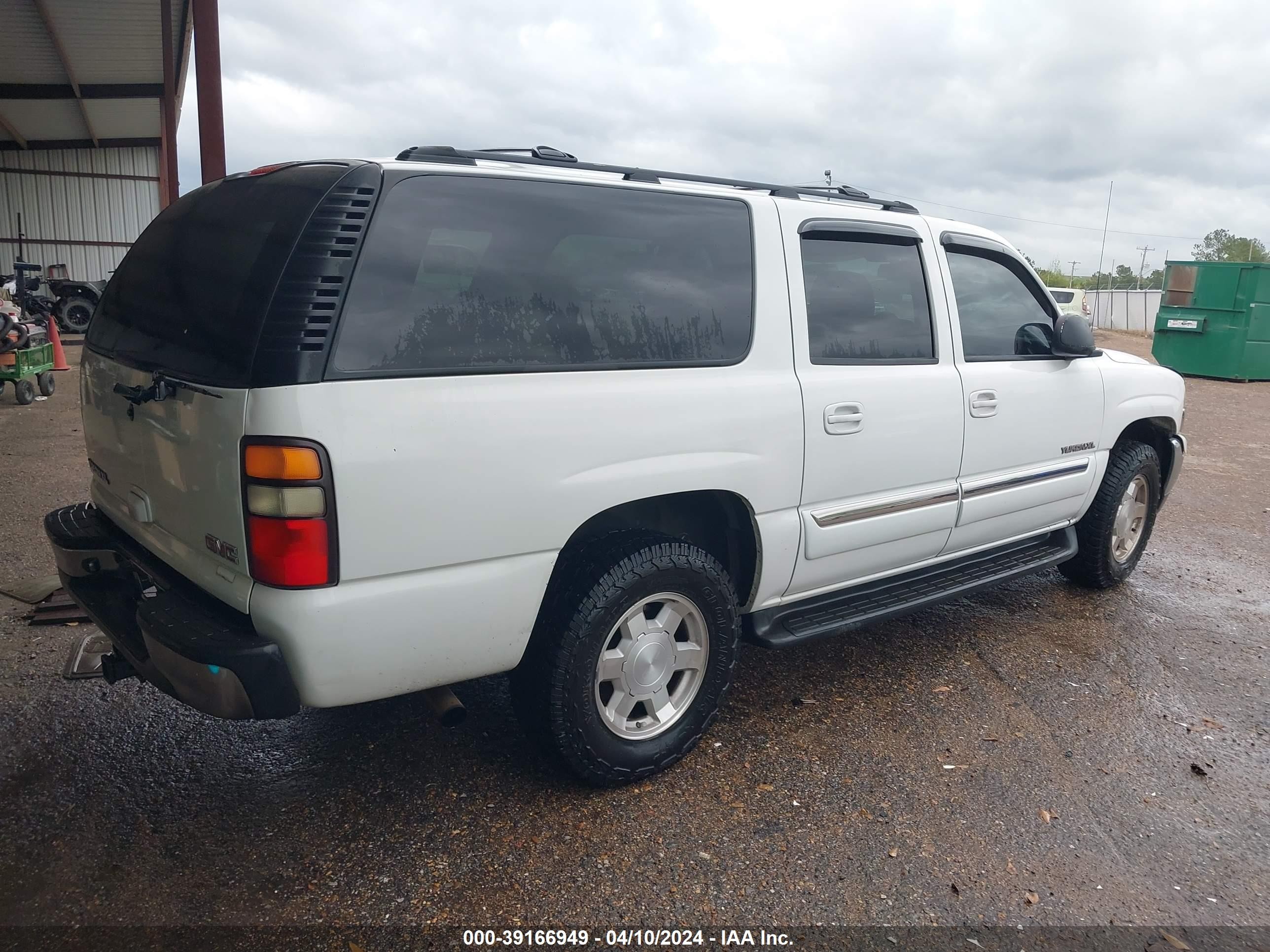 Photo 3 VIN: 1GKEC16Z14R152853 - GMC NULL 