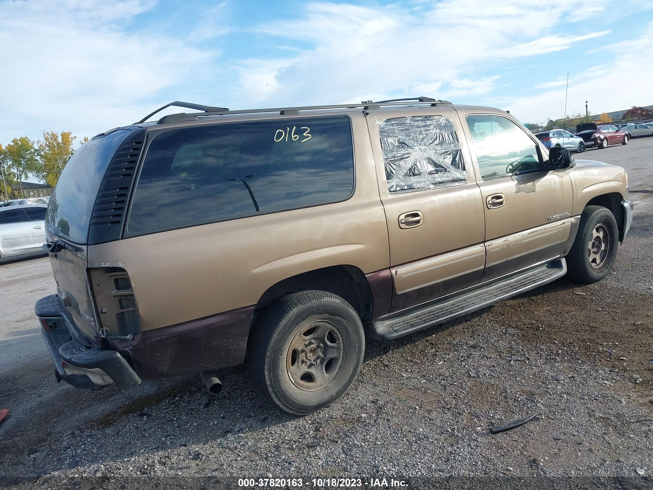 Photo 3 VIN: 1GKEC16Z53J278193 - GMC YUKON 