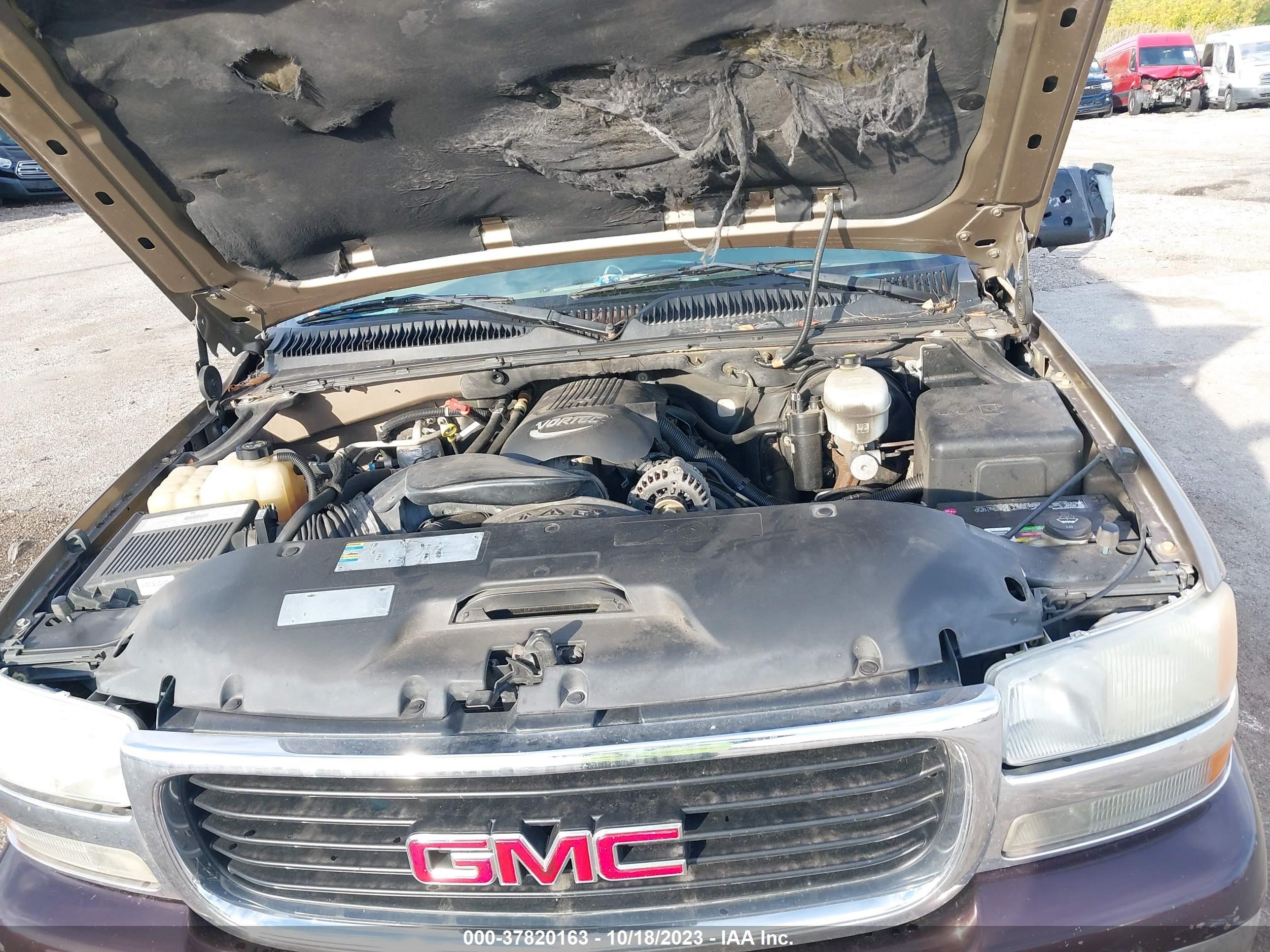 Photo 9 VIN: 1GKEC16Z53J278193 - GMC YUKON 