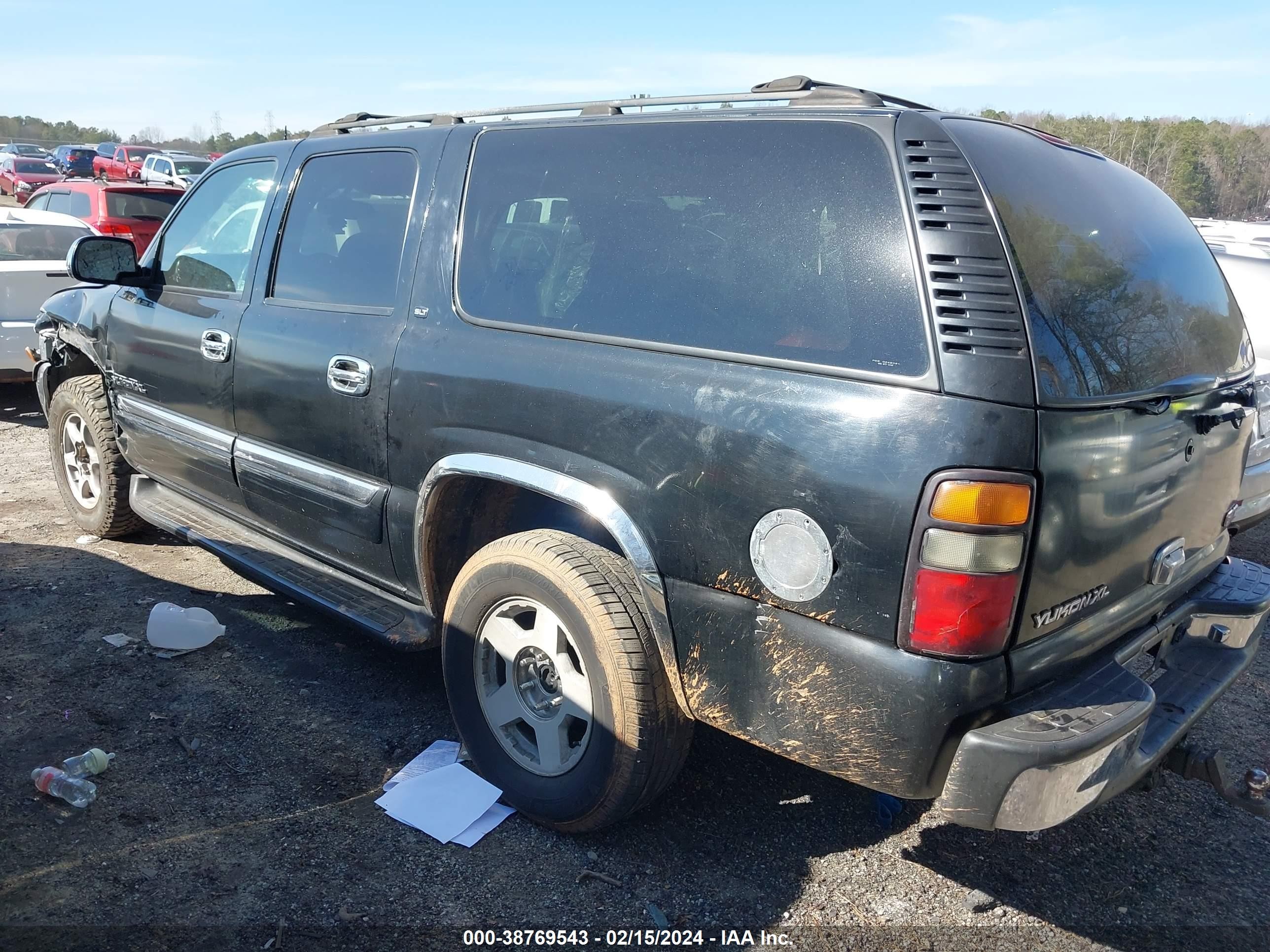 Photo 2 VIN: 1GKEC16Z84J168997 - GMC YUKON 