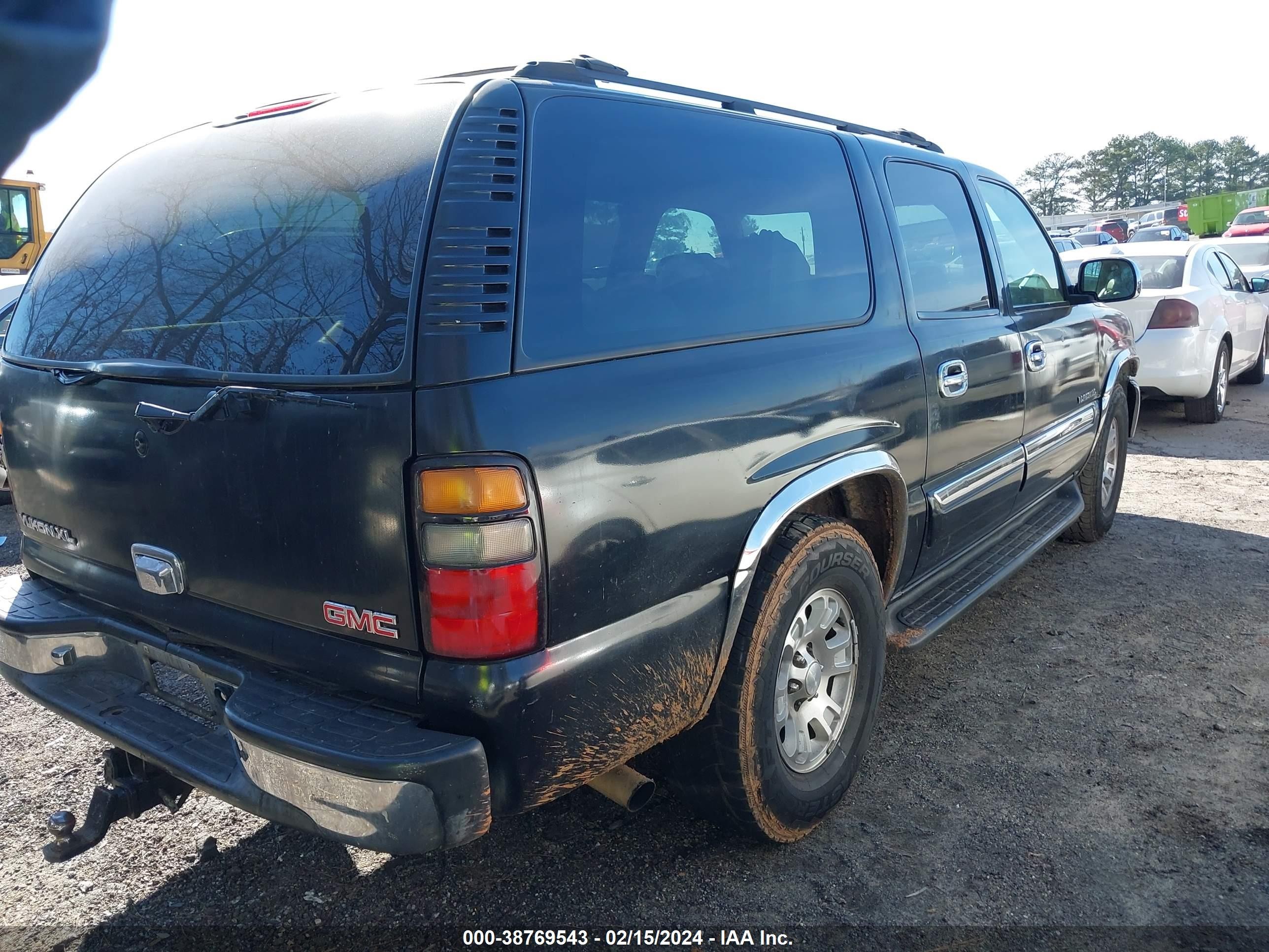 Photo 3 VIN: 1GKEC16Z84J168997 - GMC YUKON 